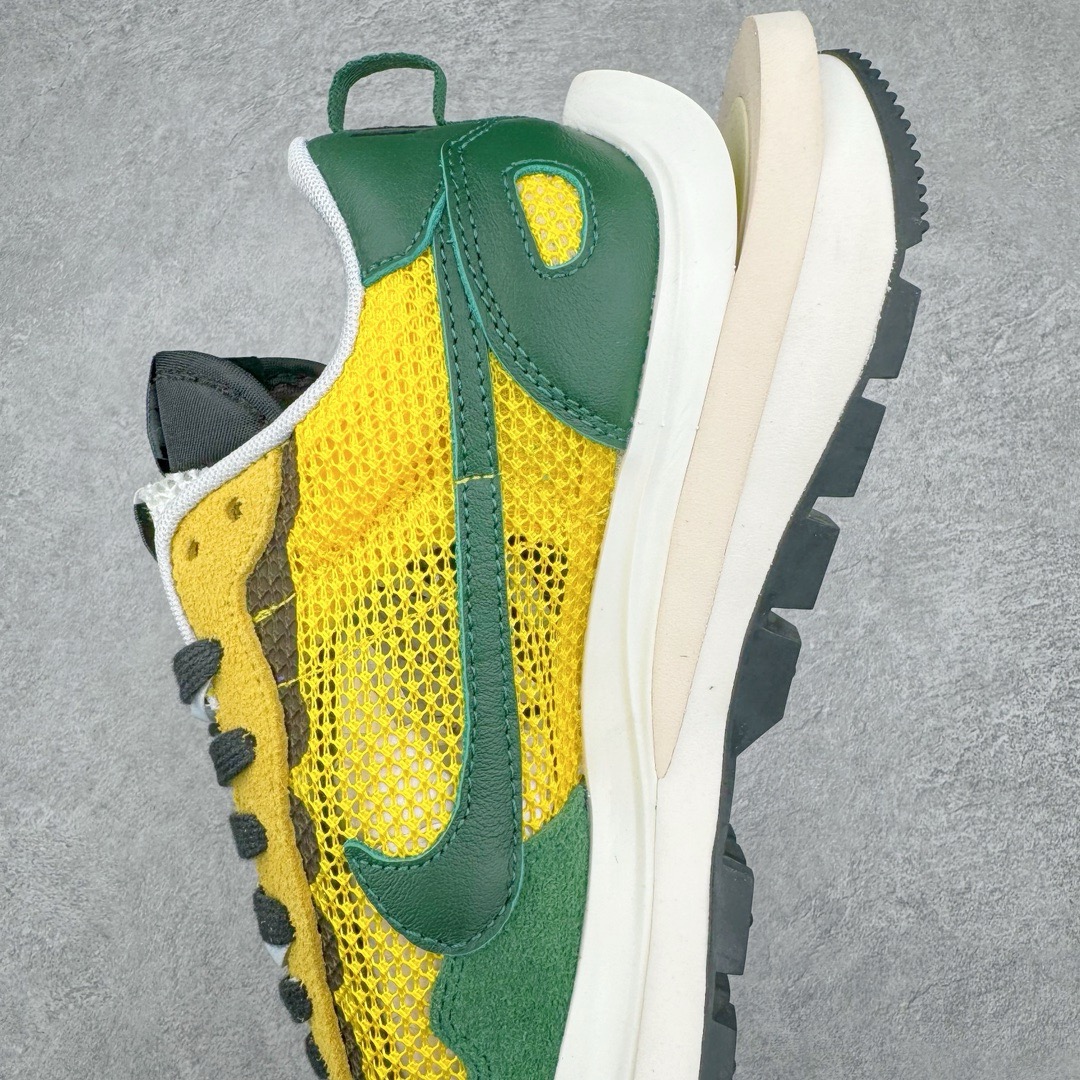 图片[7]-＃XP纯原福利 Sacai x NK VaporWaffle 联名款华夫3.0潮流休闲增高运动鞋 全套原楦原纸版原鞋开模 全网最具灵魂的版型 皮料卡色质感均保持原鞋一致 原装油墨Logo手工描漆 原装大底米色部分外尖内方 大底开口上翘弧度 后跟开口弧度高度原鞋一致 全鞋电脑针车 原厂鞋舌织唛标 原盒原配 中文合格证质保卡 客订外包保护盒 尺码对应库存明细‼️-选品中心