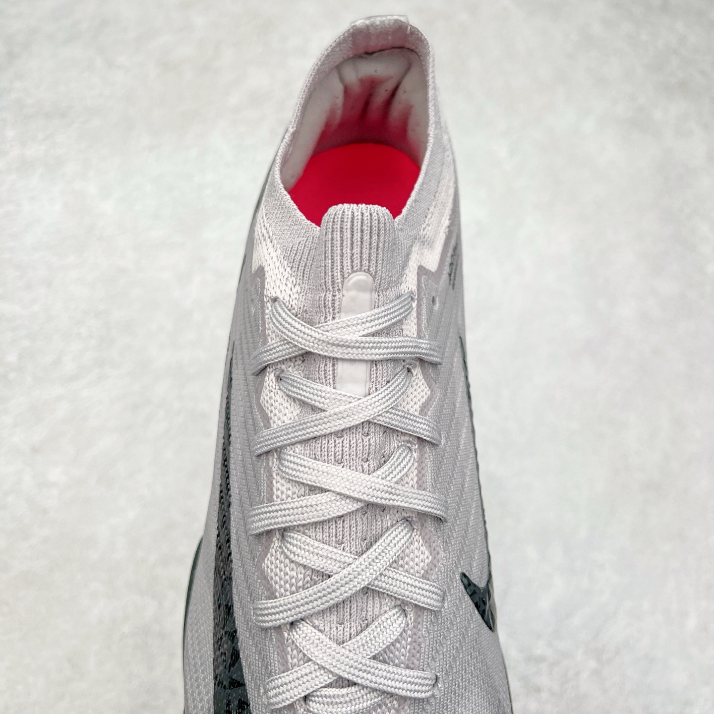 图片[5]-NK Mercurial Vapor Elite 刺客系列实战足球鞋 原代工厂出品 全进口机台生产设备 百分百采用优质原材料 严格按照工艺流程生产 确保每一双鞋都符合原厂标准 确保与原版无二 打造最纯粹的实战体验 高端的东西 品质全在细节里 全网品质最强足球鞋 没有之一（支持高强度实战）尺码：35 36 36.5 37.5 38 38.5 39 40 40.5 41 42 42.5 43 44 44.5 45-选品中心