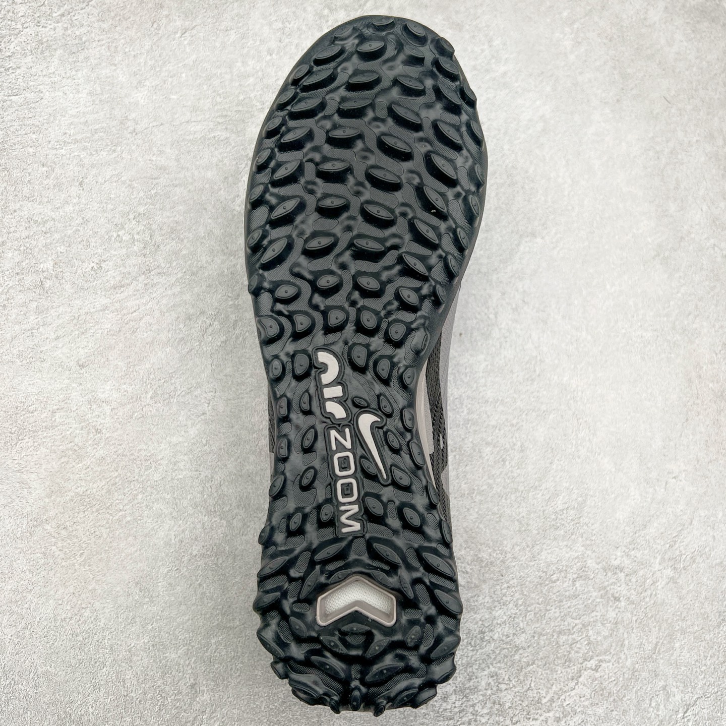 图片[9]-NK Mercurial Vapor Elite 刺客系列实战足球鞋 原代工厂出品 全进口机台生产设备 百分百采用优质原材料 严格按照工艺流程生产 确保每一双鞋都符合原厂标准 确保与原版无二 打造最纯粹的实战体验 高端的东西 品质全在细节里 全网品质最强足球鞋 没有之一（支持高强度实战）尺码：35 36 36.5 37.5 38 38.5 39 40 40.5 41 42 42.5 43 44 44.5 45-选品中心