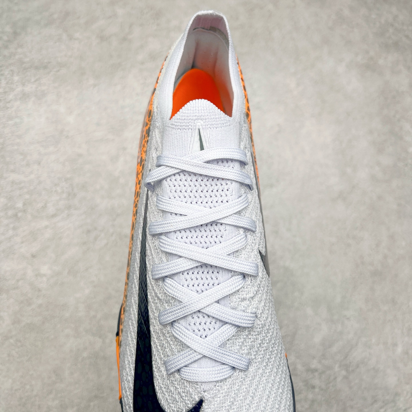 图片[5]-NK Mercurial Vapor Elite 刺客系列实战足球鞋 原代工厂出品 全进口机台生产设备 百分百采用优质原材料 严格按照工艺流程生产 确保每一双鞋都符合原厂标准 确保与原版无二 打造最纯粹的实战体验 高端的东西 品质全在细节里 全网品质最强足球鞋 没有之一（支持高强度实战）尺码：35 36 36.5 37.5 38 38.5 39 40 40.5 41 42 42.5 43 44 44.5 45-选品中心