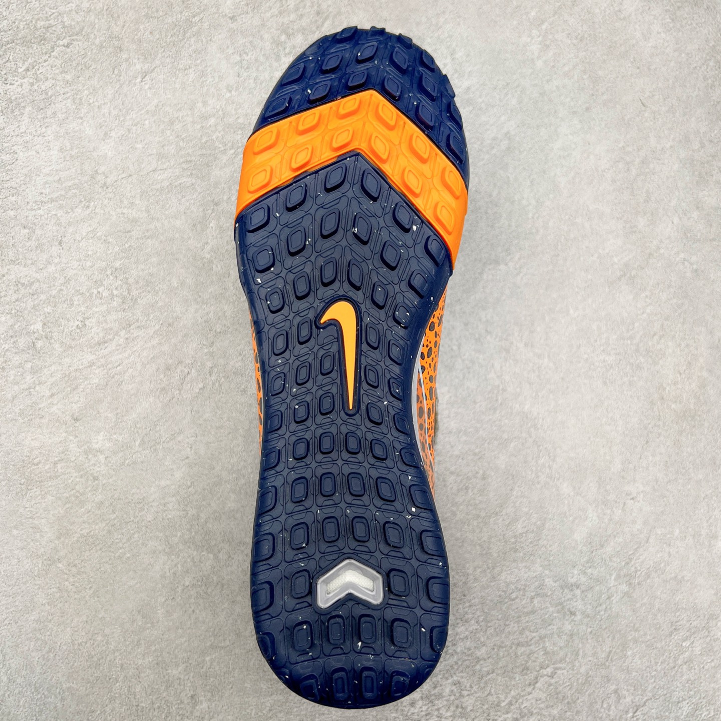 图片[9]-NK Mercurial Vapor Elite 刺客系列实战足球鞋 原代工厂出品 全进口机台生产设备 百分百采用优质原材料 严格按照工艺流程生产 确保每一双鞋都符合原厂标准 确保与原版无二 打造最纯粹的实战体验 高端的东西 品质全在细节里 全网品质最强足球鞋 没有之一（支持高强度实战）尺码：35 36 36.5 37.5 38 38.5 39 40 40.5 41 42 42.5 43 44 44.5 45-选品中心