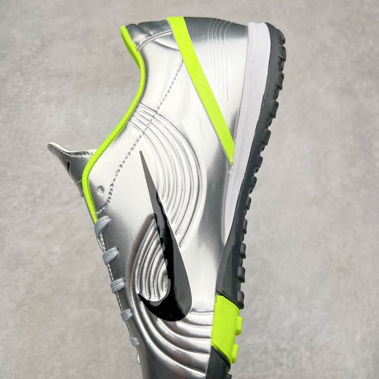 图片[7]-NK Mercurial Vapor Elite 刺客系列实战足球鞋 原代工厂出品 全进口机台生产设备 百分百采用优质原材料 严格按照工艺流程生产 确保每一双鞋都符合原厂标准 确保与原版无二 打造最纯粹的实战体验 高端的东西 品质全在细节里 全网品质最强足球鞋 没有之一（支持高强度实战）尺码：35 36 36.5 37.5 38 38.5 39 40 40.5 41 42 42.5 43 44 44.5 45-选品中心