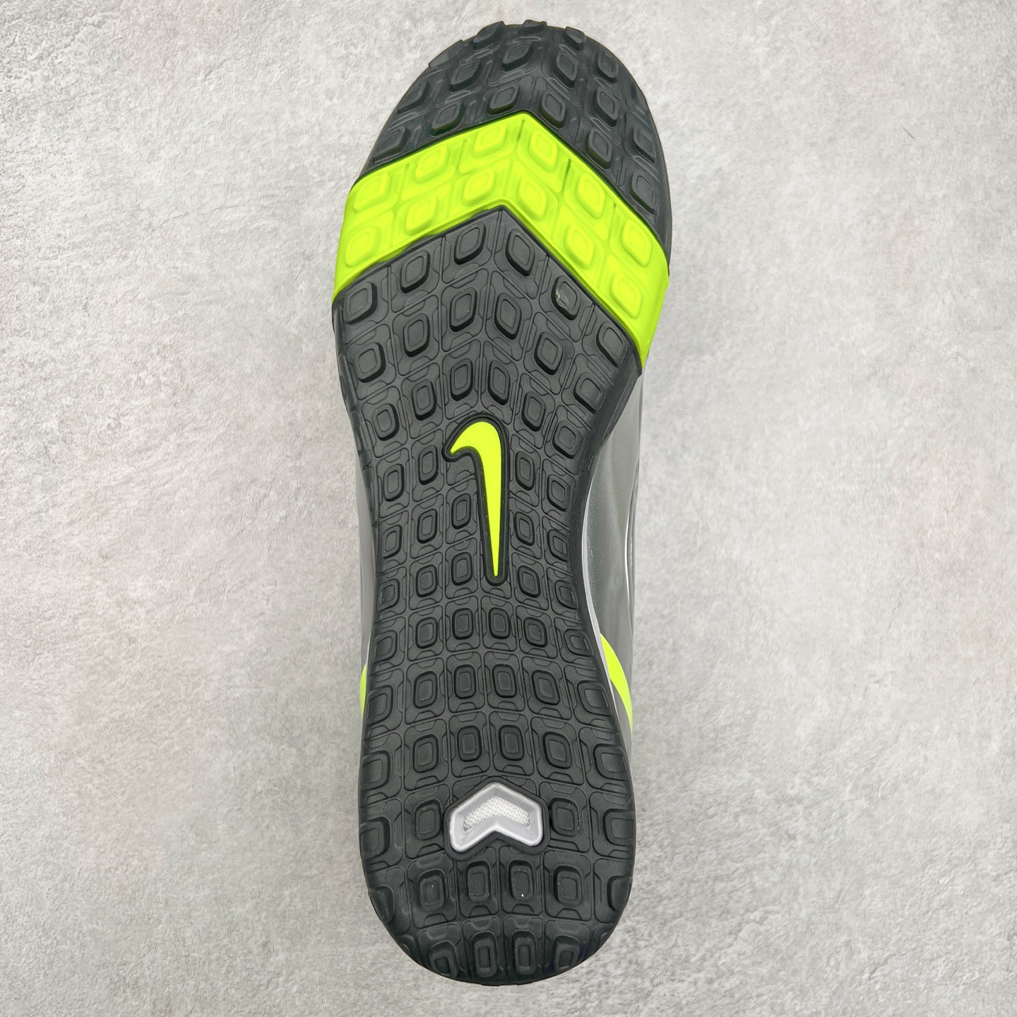 图片[9]-NK Mercurial Vapor Elite 刺客系列实战足球鞋 原代工厂出品 全进口机台生产设备 百分百采用优质原材料 严格按照工艺流程生产 确保每一双鞋都符合原厂标准 确保与原版无二 打造最纯粹的实战体验 高端的东西 品质全在细节里 全网品质最强足球鞋 没有之一（支持高强度实战）尺码：35 36 36.5 37.5 38 38.5 39 40 40.5 41 42 42.5 43 44 44.5 45-选品中心