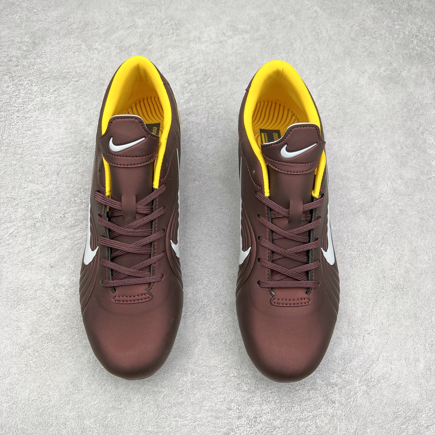 图片[2]-NK Mercurial Vapor Elite 刺客系列实战足球鞋 原代工厂出品 全进口机台生产设备 百分百采用优质原材料 严格按照工艺流程生产 确保每一双鞋都符合原厂标准 确保与原版无二 打造最纯粹的实战体验 高端的东西 品质全在细节里 全网品质最强足球鞋 没有之一（支持高强度实战）尺码：35 36 36.5 37.5 38 38.5 39 40 40.5 41 42 42.5 43 44 44.5 45-选品中心