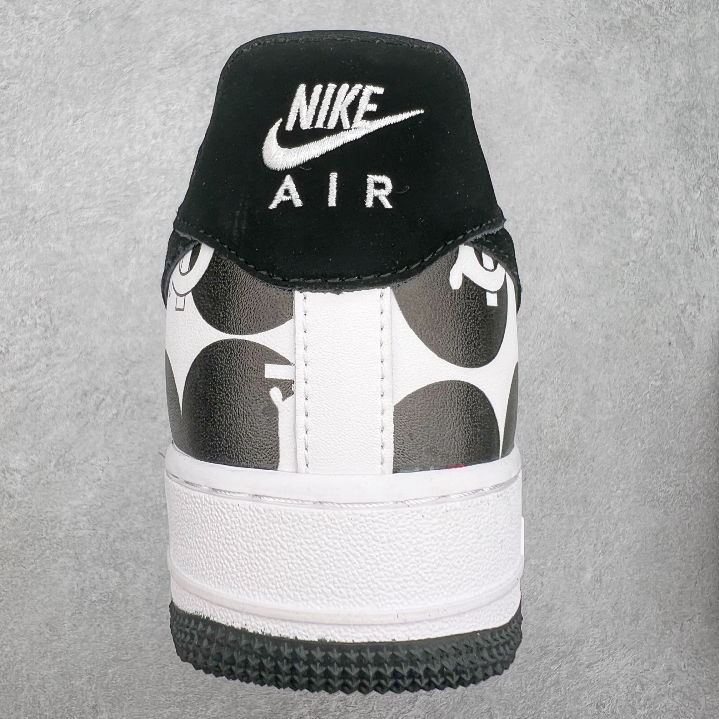 图片[8]-NK Air Force 1´07 Low 空军一号低帮百搭休闲运动板鞋 DF0188-029 柔软、弹性十足的缓震性能和出色的中底设计 横跨复古与现代的外型结合 造就出风靡全球 三十多年的Force 1 直到今天还深受青睐 尺码：36 36.5 37.5 38 38.5 39 40 40.5 41 42 42.5 43 44 44.5 45-选品中心