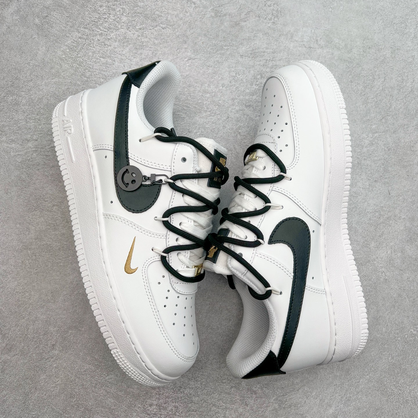 图片[3]-NK Air Force 1´07 Low 空军一号低帮百搭休闲运动板鞋 CZ0210-102 柔软、弹性十足的缓震性能和出色的中底设计 横跨复古与现代的外型结合 造就出风靡全球 三十多年的Force 1 直到今天还深受青睐 尺码：36 36.5 37.5 38 38.5 39 40 40.5 41 42 42.5 43 44 44.5 45-选品中心