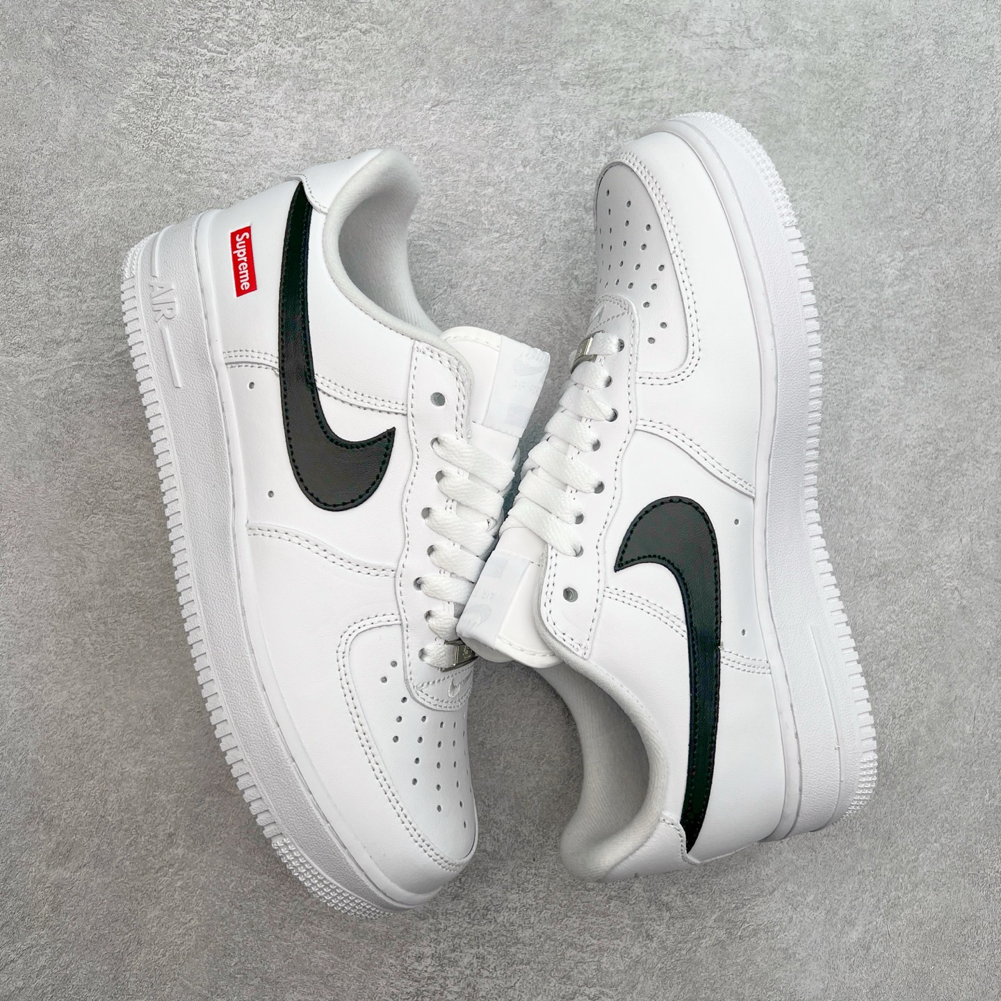 图片[3]-NK Air Force 1´07 Low 空军一号低帮百搭休闲运动板鞋 CU9225-102 柔软、弹性十足的缓震性能和出色的中底设计 横跨复古与现代的外型结合 造就出风靡全球 三十多年的Force 1 直到今天还深受青睐 尺码：36 36.5 37.5 38 38.5 39 40 40.5 41 42 42.5 43 44 44.5 45-选品中心