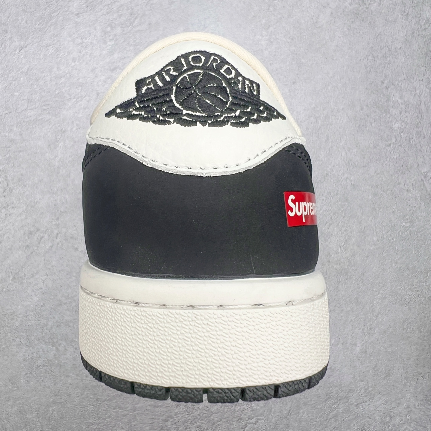 图片[8]-TS x Air Jordan AJ1 Low 倒钩低帮联名定制配色 JH6088-606 原厂内置气垫魔块 A模大底 头层小牛皮 鞋舌AJ原厂专用牛津布+AJ专用反口珍珠布+原厂无杂质高弹内里海棉+特殊封边弹力鞋带 尺码：36 36.5 37.5 38 38.5 39 40 40.5 41 42 42.5 43 44 44.5 45 46 47.5-选品中心