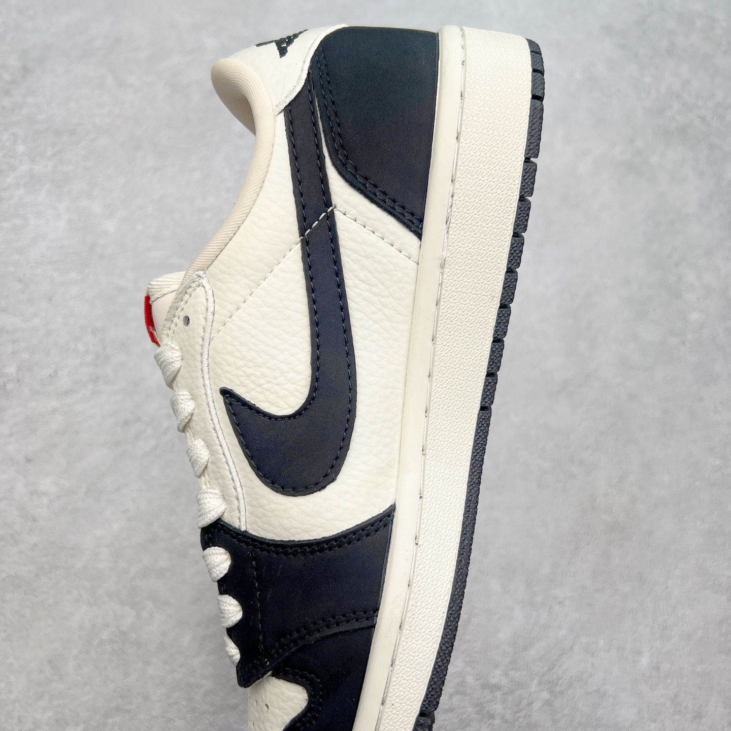 图片[7]-TS x Air Jordan AJ1 Low 倒钩低帮联名定制配色 JH6088-606 原厂内置气垫魔块 A模大底 头层小牛皮 鞋舌AJ原厂专用牛津布+AJ专用反口珍珠布+原厂无杂质高弹内里海棉+特殊封边弹力鞋带 尺码：36 36.5 37.5 38 38.5 39 40 40.5 41 42 42.5 43 44 44.5 45 46 47.5-选品中心