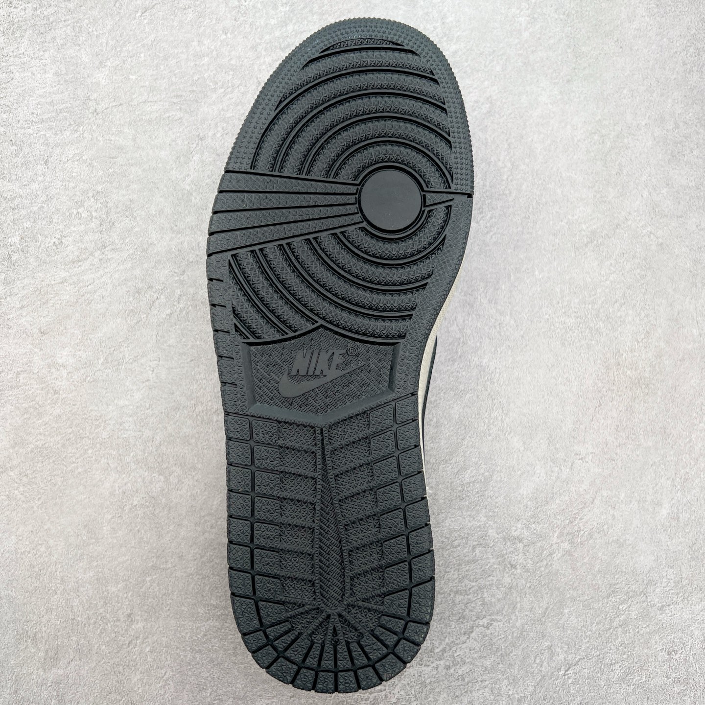 图片[9]-TS x Air Jordan AJ1 Low 倒钩低帮联名定制配色 JH6088-606 原厂内置气垫魔块 A模大底 头层小牛皮 鞋舌AJ原厂专用牛津布+AJ专用反口珍珠布+原厂无杂质高弹内里海棉+特殊封边弹力鞋带 尺码：36 36.5 37.5 38 38.5 39 40 40.5 41 42 42.5 43 44 44.5 45 46 47.5-选品中心