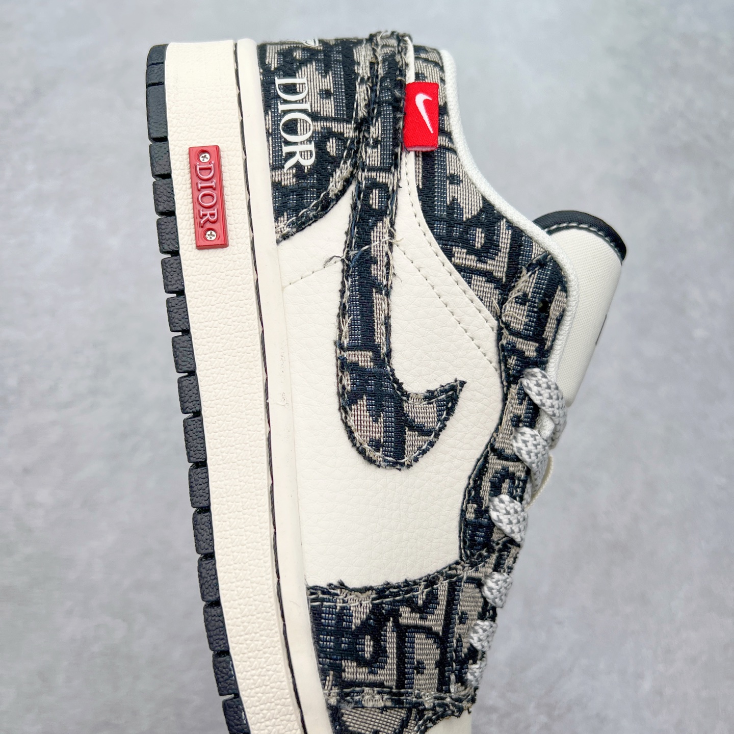 图片[6]-Air Jordan AJ1 Low 低帮定制 SJ9950-036 原厂内置气垫魔块 A模大底 头层小牛皮 鞋舌AJ原厂专用牛津布+AJ专用反口珍珠布+原厂无杂质高弹内里海棉+特殊封边弹力鞋带 尺码：36 36.5 37.5 38 38.5 39 40 40.5 41 42 42.5 43 44 44.5 45 46 47.5-选品中心