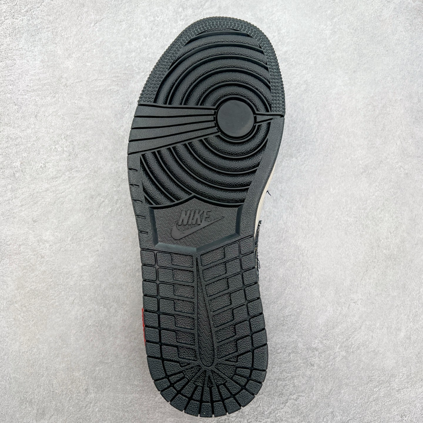 图片[9]-Air Jordan AJ1 Low 低帮定制 SJ9950-036 原厂内置气垫魔块 A模大底 头层小牛皮 鞋舌AJ原厂专用牛津布+AJ专用反口珍珠布+原厂无杂质高弹内里海棉+特殊封边弹力鞋带 尺码：36 36.5 37.5 38 38.5 39 40 40.5 41 42 42.5 43 44 44.5 45 46 47.5-选品中心