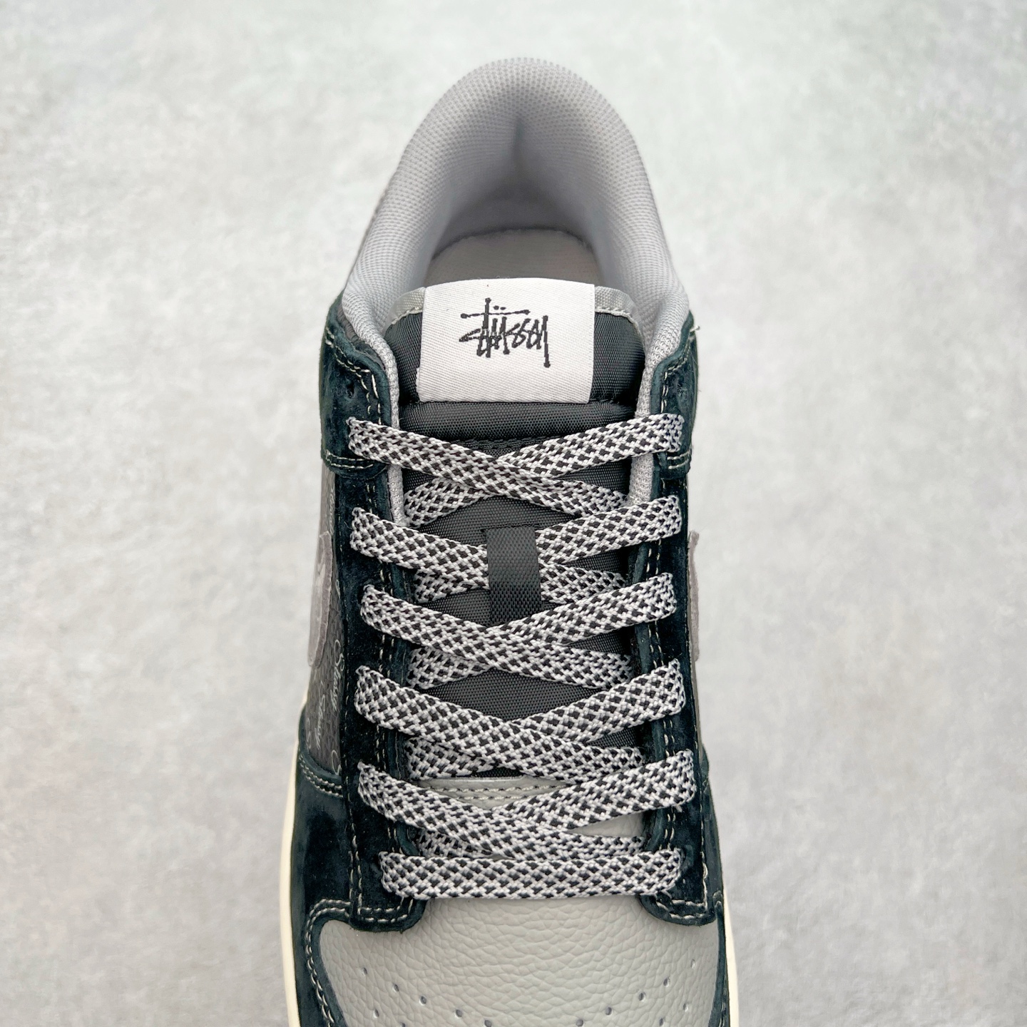 图片[5]-NK Dunk Low 定制配色 XX3186-201 大厂出品 极力推荐 原装头层材料 独家版型蒸餾加工帶來的是更好的视觉和脚感体验大厂纯原品质出货 清洁度 电绣工艺 皮料切割干净无任何毛边 细节完美 尺码：36 36.5 37.5 38 38.5 39 40 40.5 41 42 42.5 43 44 44.5 45-选品中心