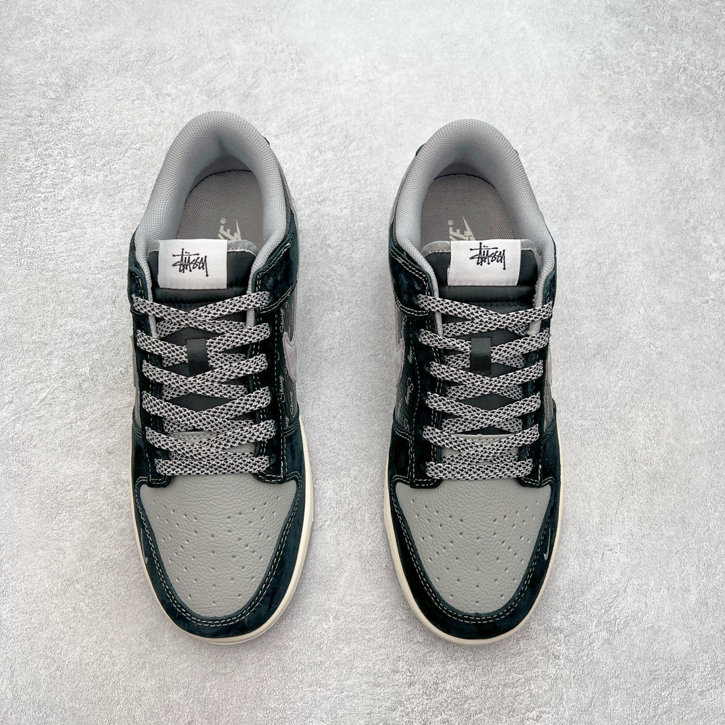 图片[2]-NK Dunk Low 定制配色 XX3186-201 大厂出品 极力推荐 原装头层材料 独家版型蒸餾加工帶來的是更好的视觉和脚感体验大厂纯原品质出货 清洁度 电绣工艺 皮料切割干净无任何毛边 细节完美 尺码：36 36.5 37.5 38 38.5 39 40 40.5 41 42 42.5 43 44 44.5 45-选品中心