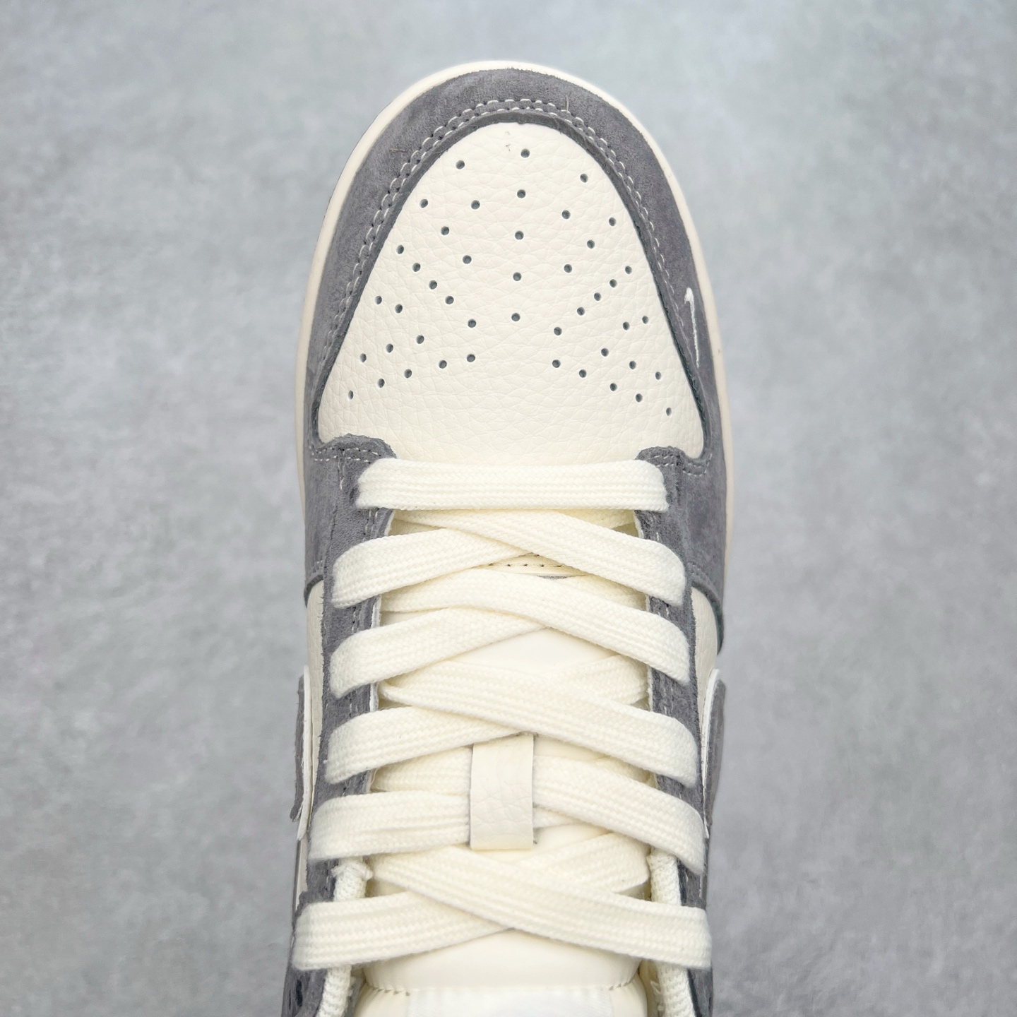 图片[4]-NK Dunk Low 定制配色 YX5066-252 大厂出品 极力推荐 原装头层材料 独家版型蒸餾加工帶來的是更好的视觉和脚感体验大厂纯原品质出货 清洁度 电绣工艺 皮料切割干净无任何毛边 细节完美 尺码：36 36.5 37.5 38 38.5 39 40 40.5 41 42 42.5 43 44 44.5 45-选品中心