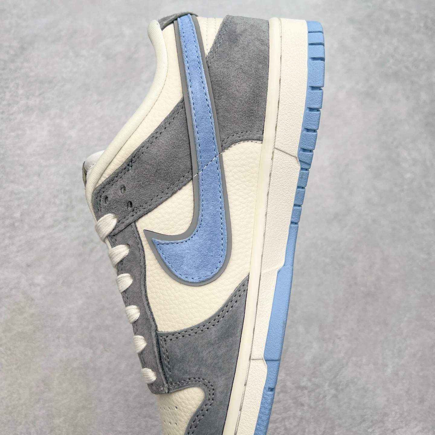 图片[7]-NK Dunk Low 定制配色 KK1333-027 大厂出品 极力推荐 原装头层材料 独家版型蒸餾加工帶來的是更好的视觉和脚感体验大厂纯原品质出货 清洁度 电绣工艺 皮料切割干净无任何毛边 细节完美 尺码：36 36.5 37.5 38 38.5 39 40 40.5 41 42 42.5 43 44 44.5 45-选品中心