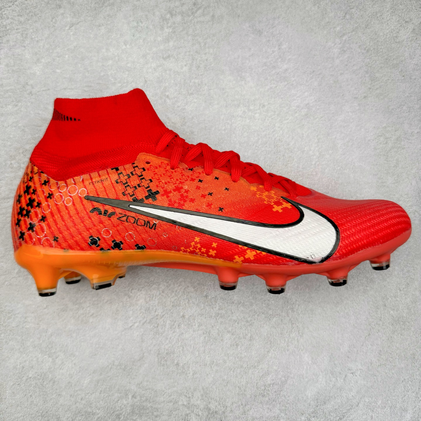 NK Mercurial Vapor Elite 刺客系列实战足球鞋 原代工厂出品 全进口机台生产设备 百分百采用优质原材料 严格按照工艺流程生产 确保每一双鞋都符合原厂标准 确保与原版无二 打造最纯粹的实战体验 高端的东西 品质全在细节里 全网品质最强足球鞋 没有之一（支持高强度实战）尺码：35 36 36.5 37.5 38 38.5 39 40 40.5 41 42 42.5 43 44 44.5 45-选品中心