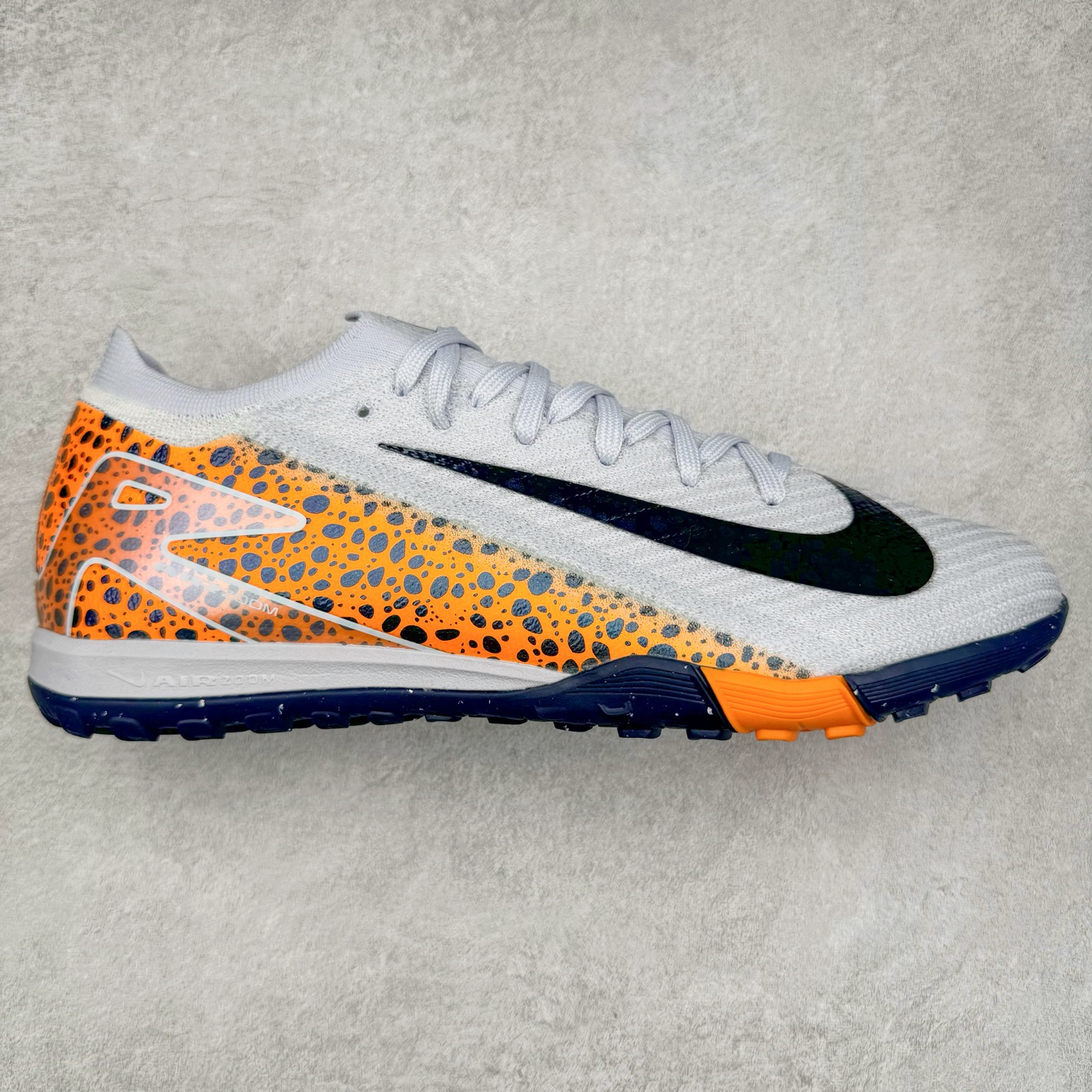 图片[8]-NK Mercurial Vapor Elite 刺客系列实战足球鞋 原代工厂出品 全进口机台生产设备 百分百采用优质原材料 严格按照工艺流程生产 确保每一双鞋都符合原厂标准 确保与原版无二 打造最纯粹的实战体验 高端的东西 品质全在细节里 全网品质最强足球鞋 没有之一（支持高强度实战）尺码：35 36 36.5 37.5 38 38.5 39 40 40.5 41 42 42.5 43 44 44.5 45-选品中心