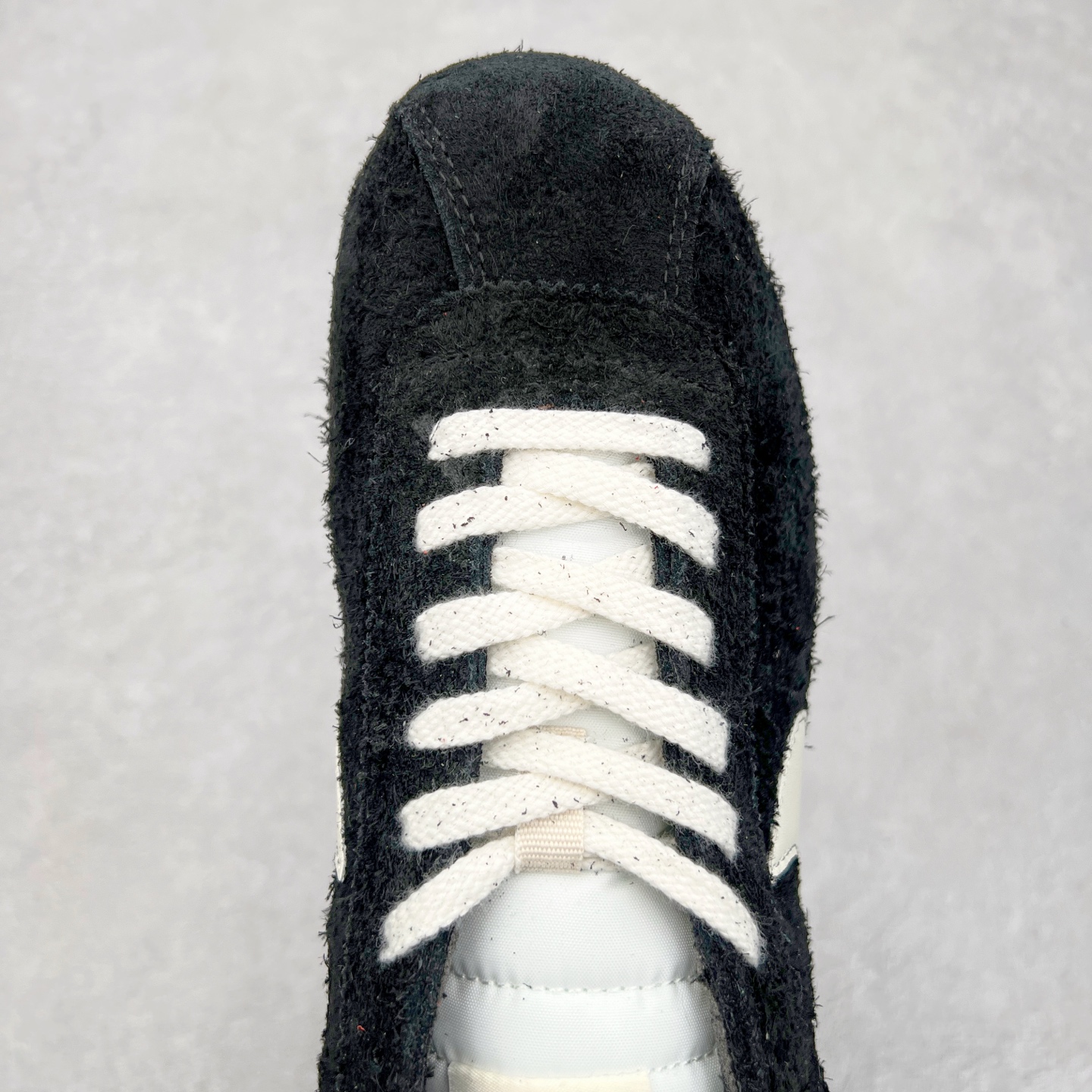 图片[4]-NK Classic Cortez Leather 阿甘复古初代皮革慢跑鞋 实体平台指令订单 全套原纸板楦头开发 原厂数据大底磨具 一比一鞋头弧度高度鞋身弧度 细节品控鞋型随意对比 正确烫金高频细节 公司级标准检验QC 区分市面一切版本 完美复刻阿甘复古鞋型 尺码：35.5 36 36.5 37.5 38 38.5 39 40 40.5 41 42 42.5 43 44 45-选品中心