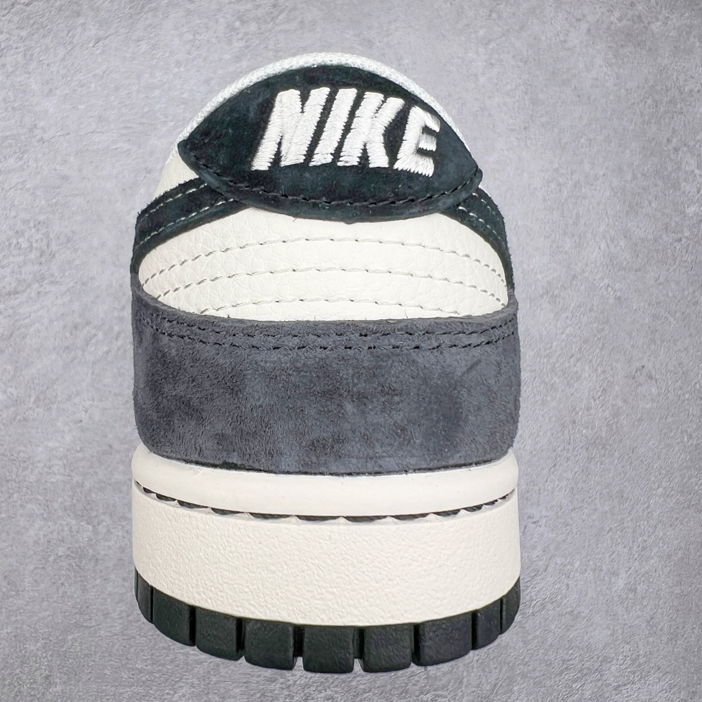 图片[8]-NK Dunk Low 定制配色 YX5066-246 大厂出品 极力推荐 原装头层材料 独家版型蒸餾加工帶來的是更好的视觉和脚感体验大厂纯原品质出货 清洁度 电绣工艺 皮料切割干净无任何毛边 细节完美 尺码：36 36.5 37.5 38 38.5 39 40 40.5 41 42 42.5 43 44 44.5 45-选品中心