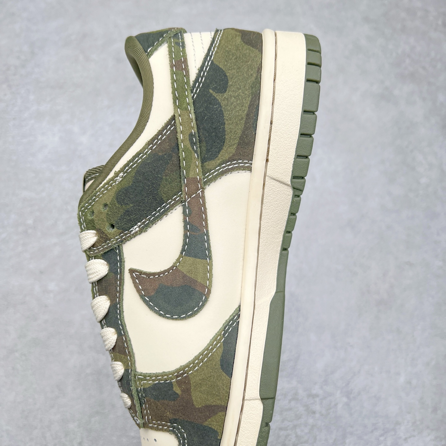 图片[7]-NK Dunk Low 定制配色 CH6336-230 大厂出品 极力推荐 原装头层材料 独家版型蒸餾加工帶來的是更好的视觉和脚感体验大厂纯原品质出货 清洁度 电绣工艺 皮料切割干净无任何毛边 细节完美 尺码：36 36.5 37.5 38 38.5 39 40 40.5 41 42 42.5 43 44 44.5 45-选品中心