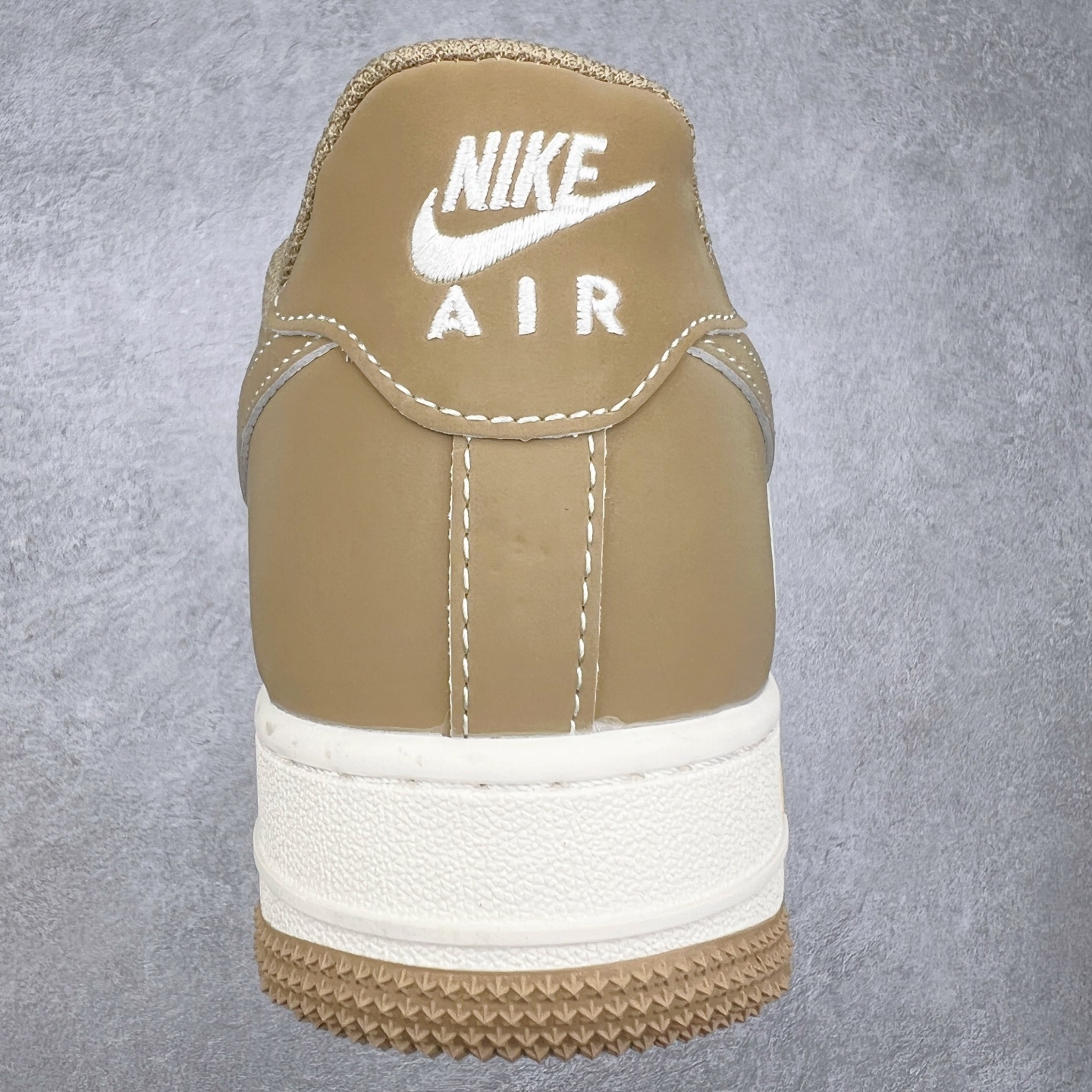 图片[8]-NK Air Force 1´07 Low 空军一号低帮百搭休闲运动板鞋 BB6566-208 柔软、弹性十足的缓震性能和出色的中底设计 横跨复古与现代的外型结合 造就出风靡全球 三十多年的Force 1 直到今天还深受青睐 尺码：36 36.5 37.5 38 38.5 39 40 40.5 41 42 42.5 43 44 44.5 45-选品中心