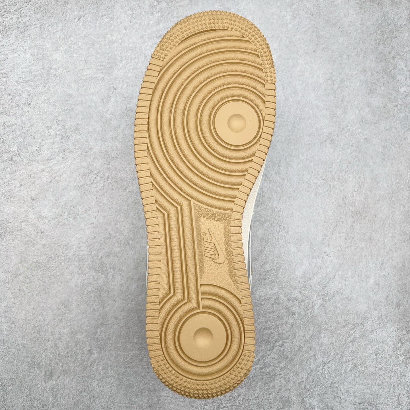 图片[9]-NK Air Force 1´07 Low 空军一号低帮百搭休闲运动板鞋 BB6566-208 柔软、弹性十足的缓震性能和出色的中底设计 横跨复古与现代的外型结合 造就出风靡全球 三十多年的Force 1 直到今天还深受青睐 尺码：36 36.5 37.5 38 38.5 39 40 40.5 41 42 42.5 43 44 44.5 45-选品中心