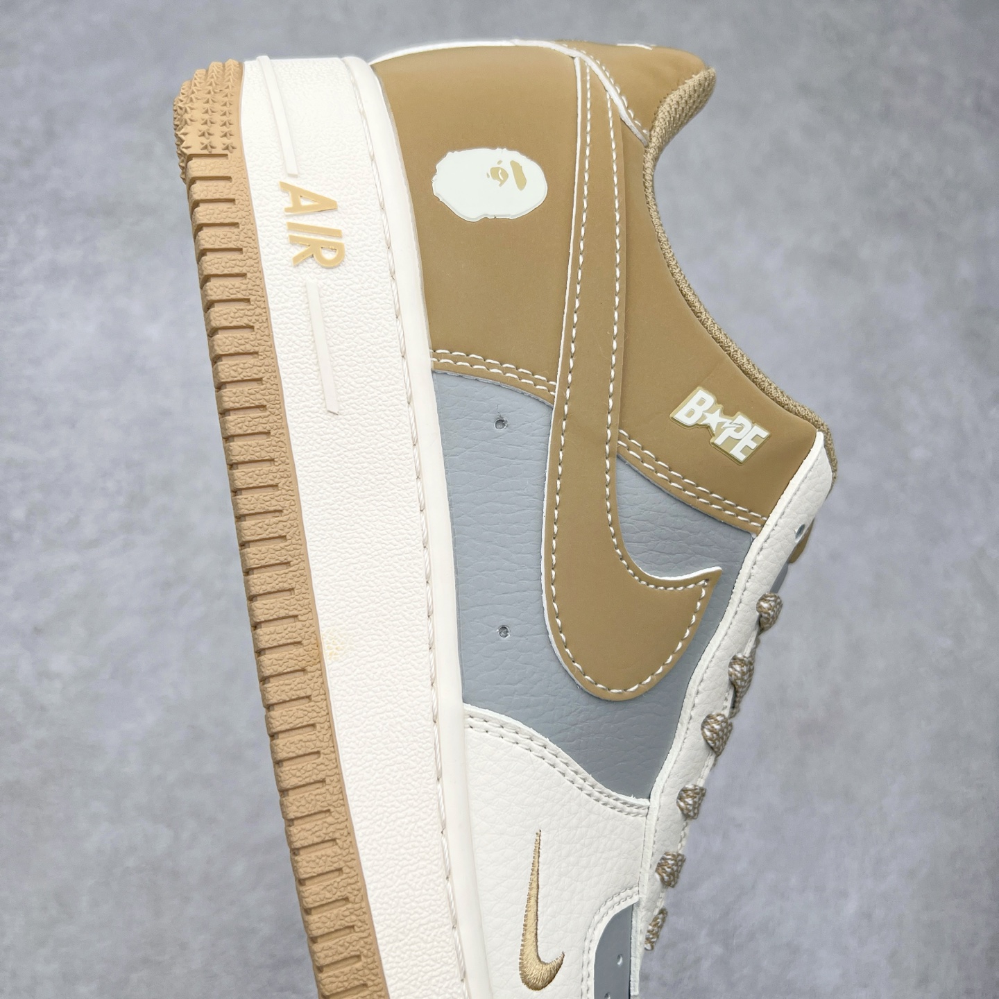 图片[6]-NK Air Force 1´07 Low 空军一号低帮百搭休闲运动板鞋 BB6566-208 柔软、弹性十足的缓震性能和出色的中底设计 横跨复古与现代的外型结合 造就出风靡全球 三十多年的Force 1 直到今天还深受青睐 尺码：36 36.5 37.5 38 38.5 39 40 40.5 41 42 42.5 43 44 44.5 45-选品中心