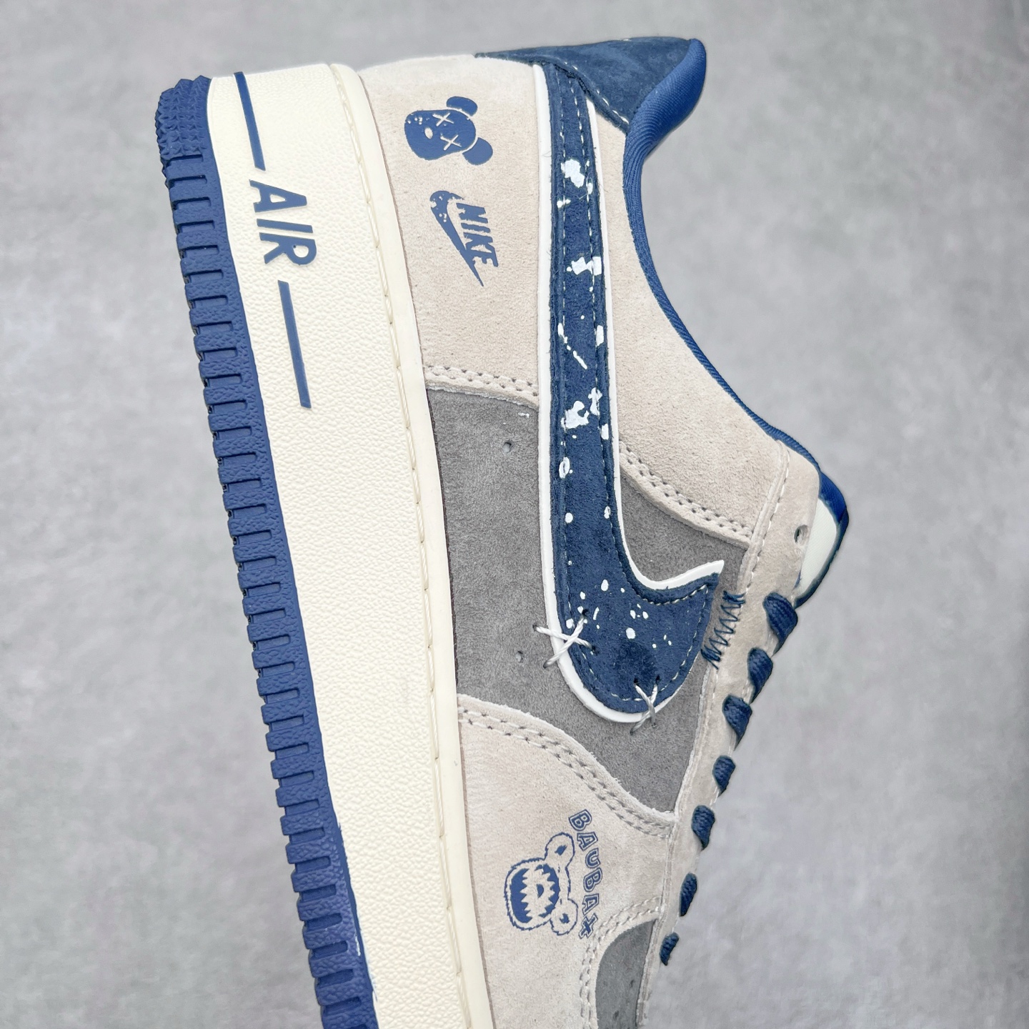 图片[6]-NK Air Force 1´07 Low 空军一号低帮百搭休闲运动板鞋 KK1988-053 柔软、弹性十足的缓震性能和出色的中底设计 横跨复古与现代的外型结合 造就出风靡全球 三十多年的Force 1 直到今天还深受青睐 尺码：36 36.5 37.5 38 38.5 39 40 40.5 41 42 42.5 43 44 44.5 45-选品中心