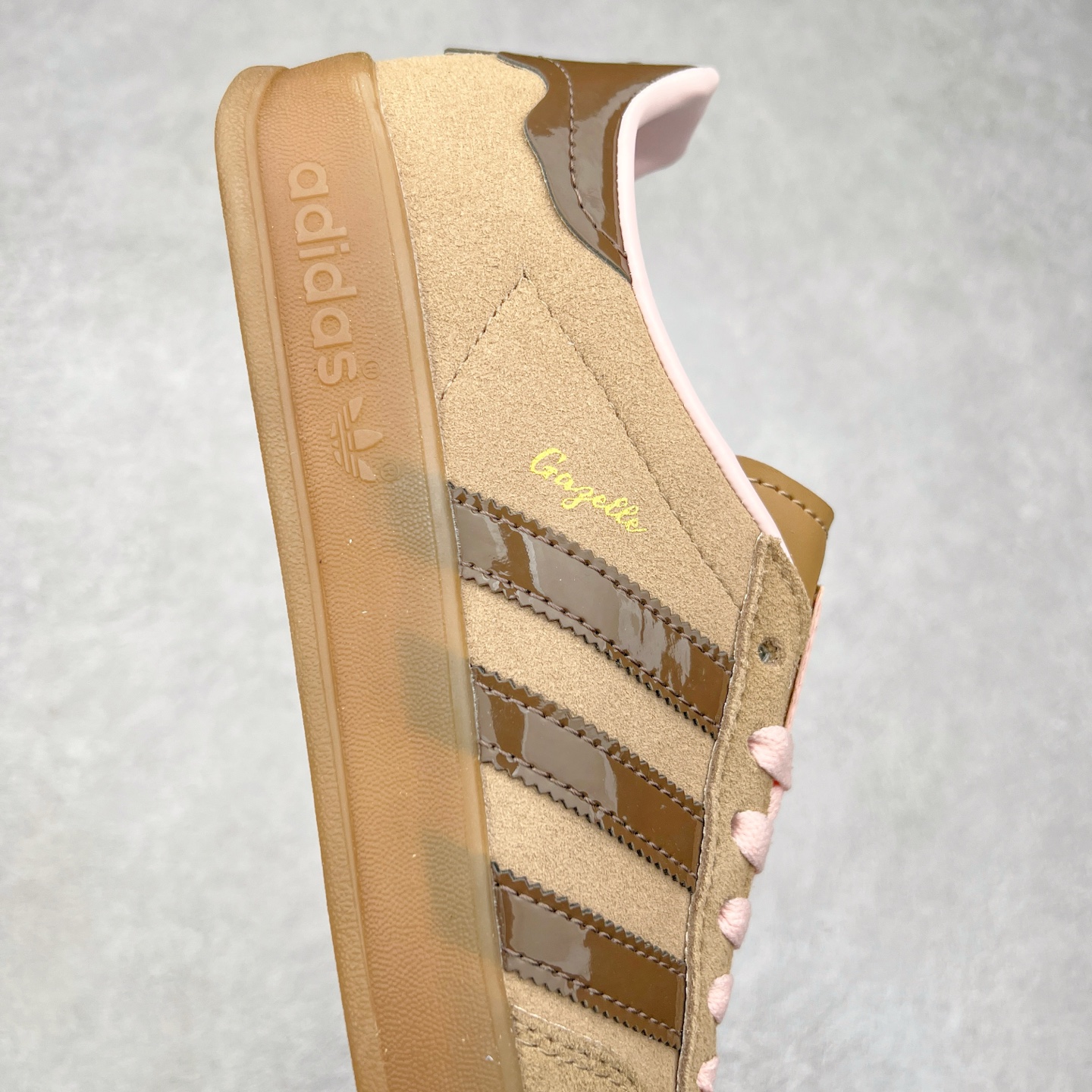 图片[6]-AD Gazelle Indoor Trainers 羚羊内训系列低帮复古百搭休闲运动德训风板鞋 JR8028 90年代经典的复刻版！自60年代以足球训练鞋面世以来,Gazelle就以其经典设计席卷全球。1991年版本的复刻,再造经典Gazelle。采用皮革打造,搭配浊色细节,让这款经典更加简约。尺码：36 36⅔ 37⅓ 38 38⅔ 39⅓ 40 40⅔ 41⅓ 42 42⅔ 43⅓ 44 45-选品中心