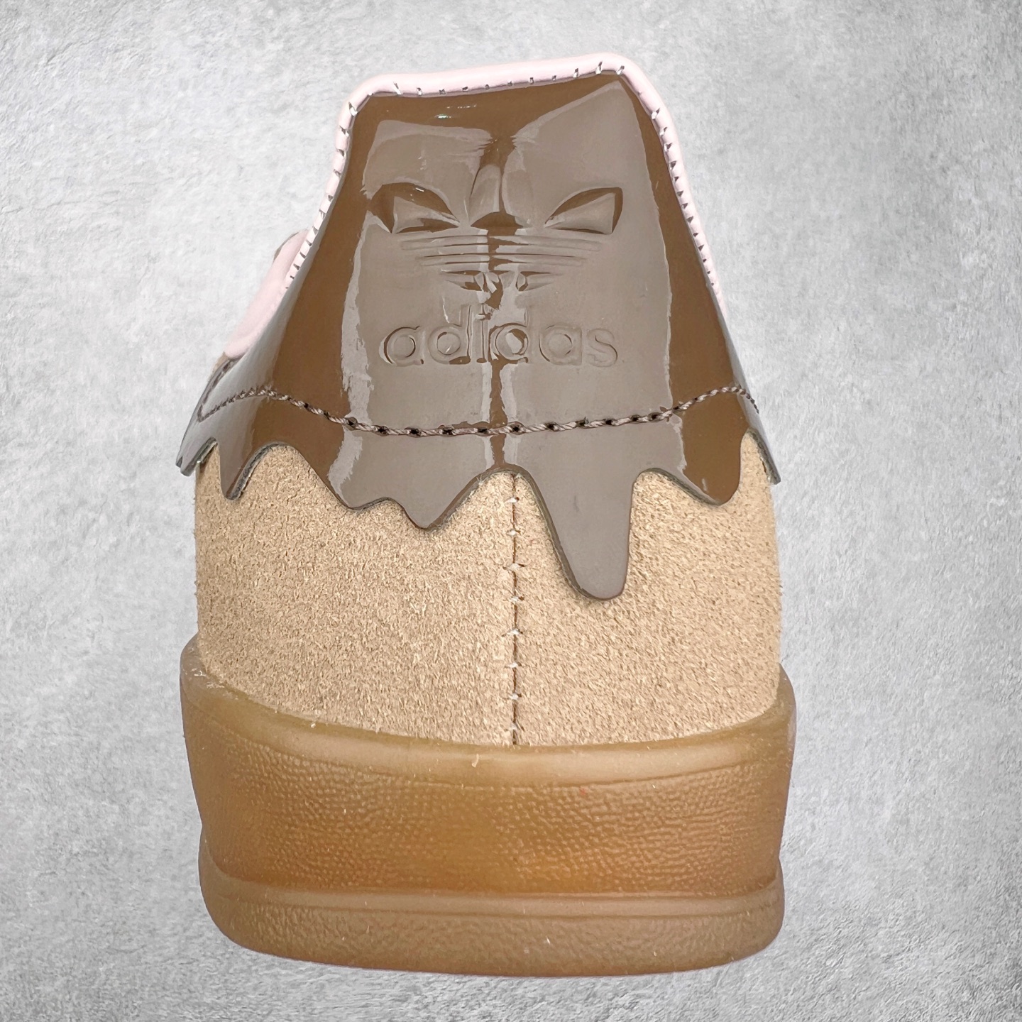 图片[8]-AD Gazelle Indoor Trainers 羚羊内训系列低帮复古百搭休闲运动德训风板鞋 JR8028 90年代经典的复刻版！自60年代以足球训练鞋面世以来,Gazelle就以其经典设计席卷全球。1991年版本的复刻,再造经典Gazelle。采用皮革打造,搭配浊色细节,让这款经典更加简约。尺码：36 36⅔ 37⅓ 38 38⅔ 39⅓ 40 40⅔ 41⅓ 42 42⅔ 43⅓ 44 45-选品中心