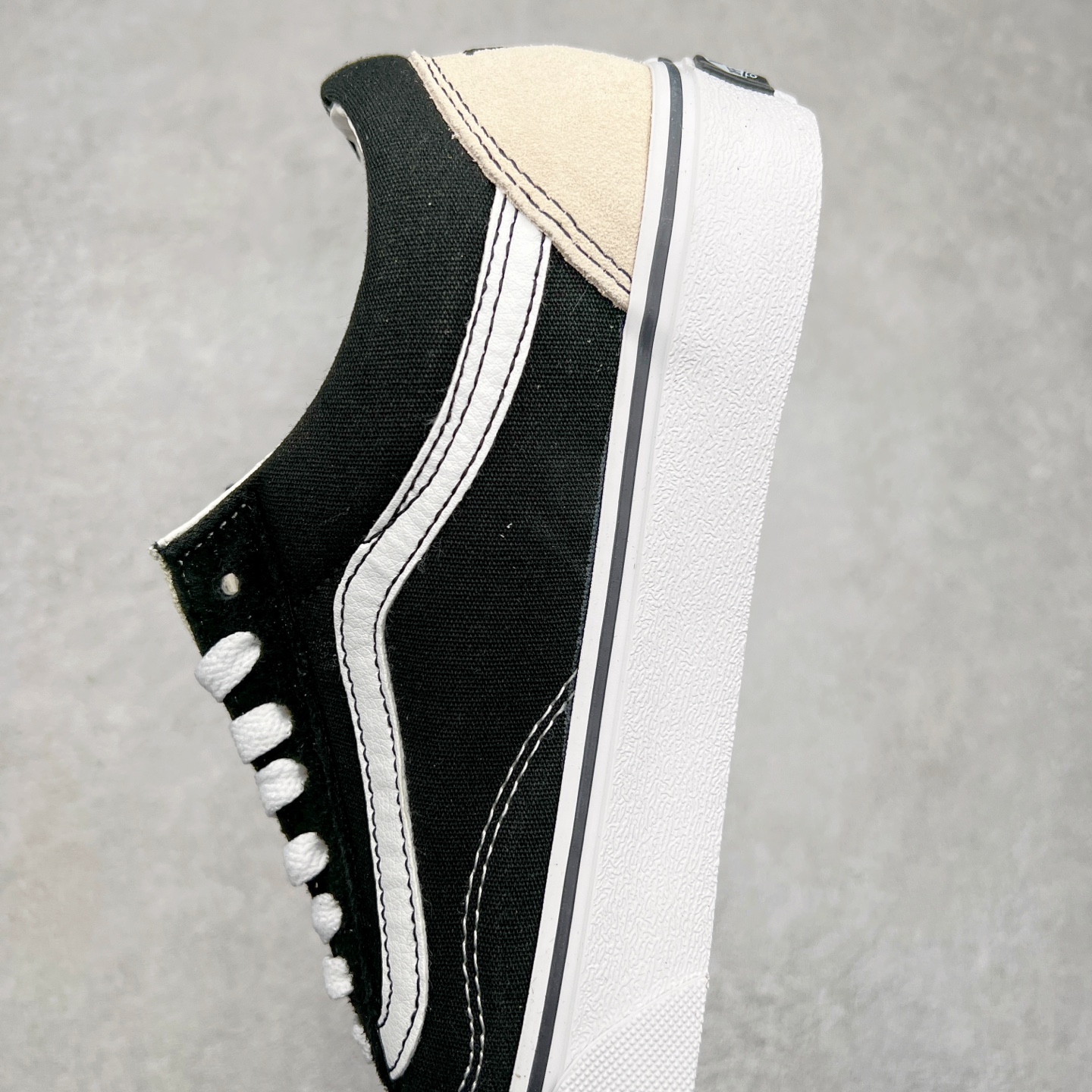 图片[7]-＃特价福利 Vans Authentic 和平鸽 经典黑白帆布拼接低帮运动板鞋 货号：VN000CR5BPB1 尺码：35 36 36.5 37 38 38.5 39 40 40.5 41 42 42.5 43 44-选品中心