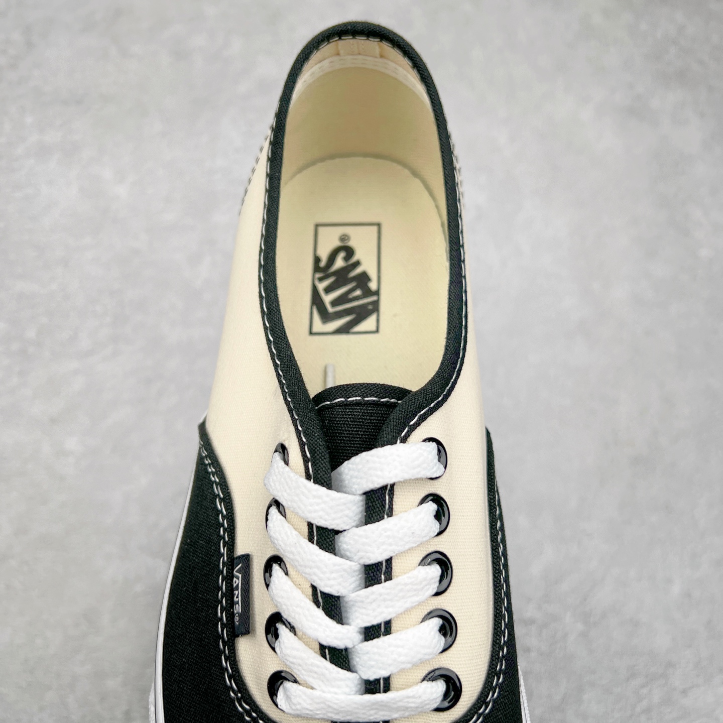 图片[5]-＃特价福利 Vans Authentic 和平鸽 经典黑白帆布拼接低帮运动板鞋 货号：VN000CR5BPB1 尺码：35 36 36.5 37 38 38.5 39 40 40.5 41 42 42.5 43 44-选品中心