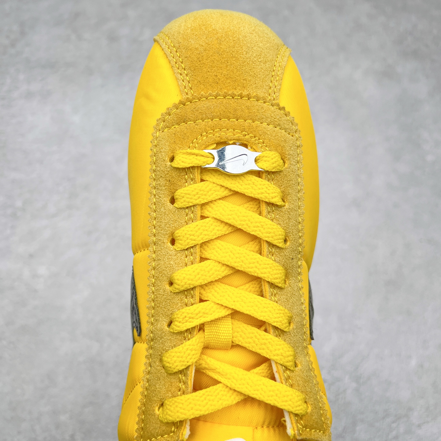 图片[4]-NK Classic Cortez Leather 阿甘复古初代皮革慢跑鞋 实体平台指令订单 全套原纸板楦头开发 原厂数据大底磨具 一比一鞋头弧度高度鞋身弧度 细节品控鞋型随意对比 正确烫金高频细节 公司级标准检验QC 区分市面一切版本 完美复刻阿甘复古鞋型 尺码：35.5 36 36.5 37.5 38 38.5 39 40 40.5 41 42 42.5 43 44 45-选品中心