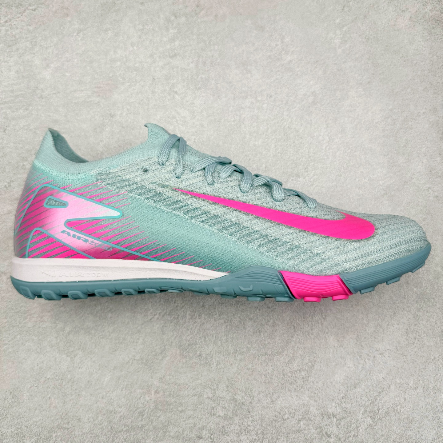 图片[4]-NK Mercurial Vapor Elite 刺客系列实战足球鞋 原代工厂出品 全进口机台生产设备 百分百采用优质原材料 严格按照工艺流程生产 确保每一双鞋都符合原厂标准 确保与原版无二 打造最纯粹的实战体验 高端的东西 品质全在细节里 全网品质最强足球鞋 没有之一（支持高强度实战）尺码：35 36 36.5 37.5 38 38.5 39 40 40.5 41 42 42.5 43 44 44.5 45-选品中心