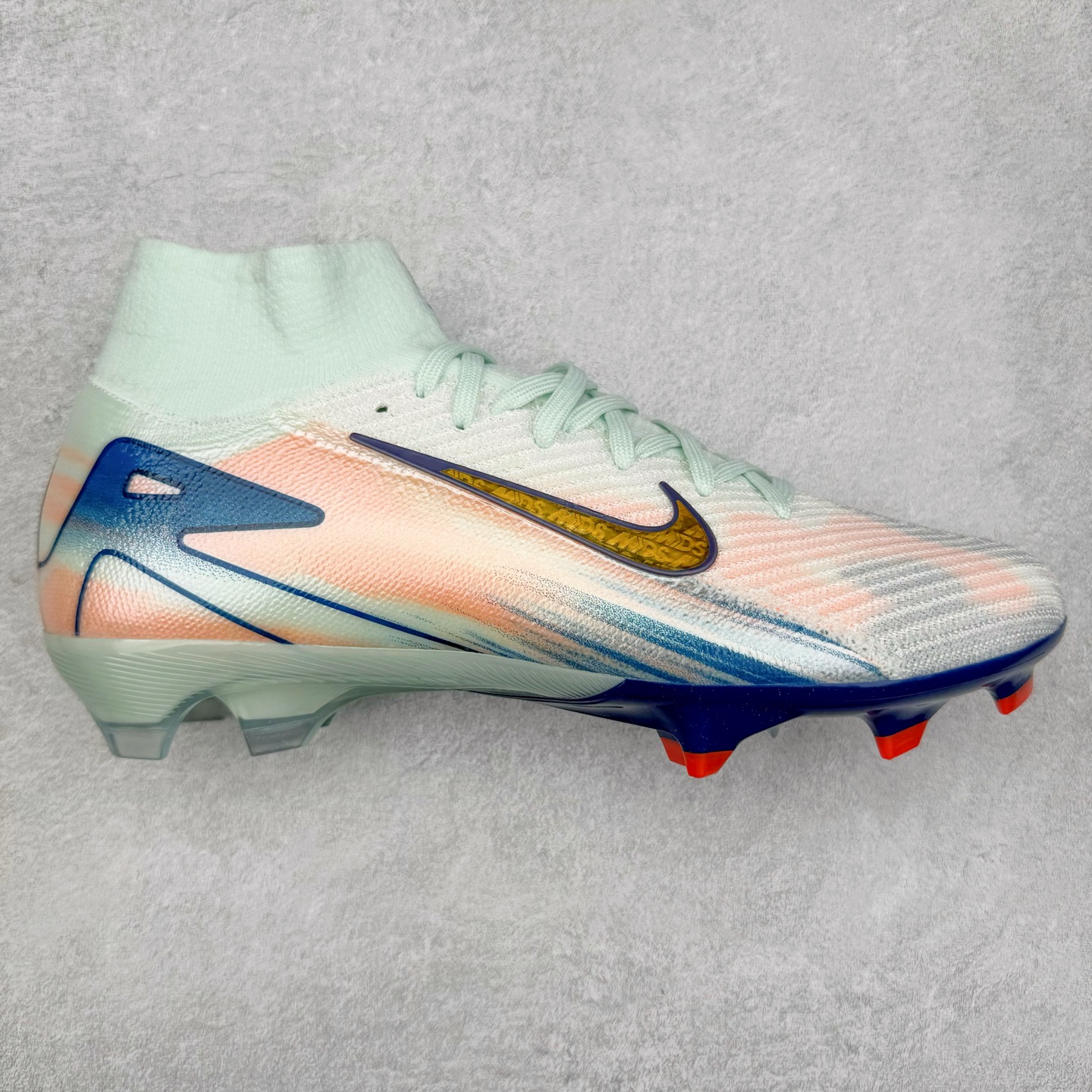 图片[9]-NK Mercurial Vapor Elite 刺客系列实战足球鞋 原代工厂出品 全进口机台生产设备 百分百采用优质原材料 严格按照工艺流程生产 确保每一双鞋都符合原厂标准 确保与原版无二 打造最纯粹的实战体验 高端的东西 品质全在细节里 全网品质最强足球鞋 没有之一（支持高强度实战）尺码：35 36 36.5 37.5 38 38.5 39 40 40.5 41 42 42.5 43 44 44.5 45-选品中心