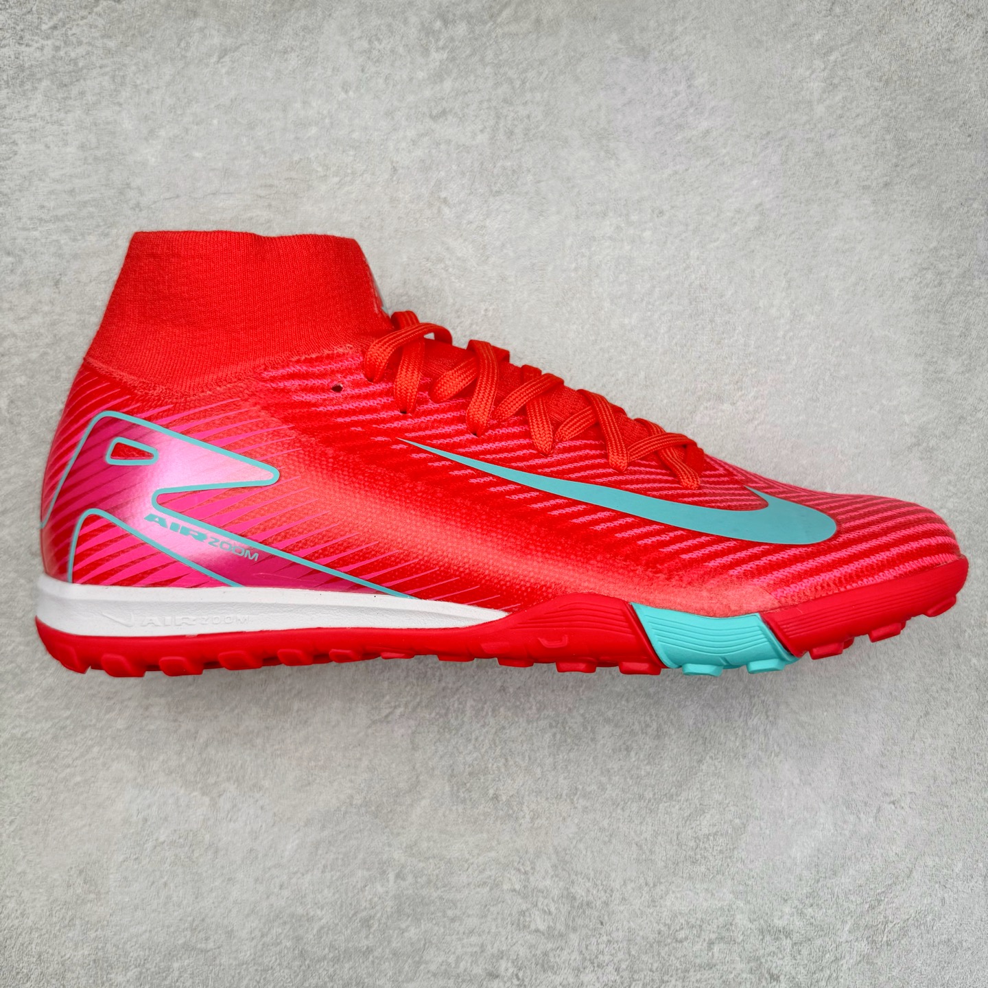 NK Mercurial Vapor Elite 刺客系列实战足球鞋 原代工厂出品 全进口机台生产设备 百分百采用优质原材料 严格按照工艺流程生产 确保每一双鞋都符合原厂标准 确保与原版无二 打造最纯粹的实战体验 高端的东西 品质全在细节里 全网品质最强足球鞋 没有之一（支持高强度实战）尺码：35 36 36.5 37.5 38 38.5 39 40 40.5 41 42 42.5 43 44 44.5 45-选品中心