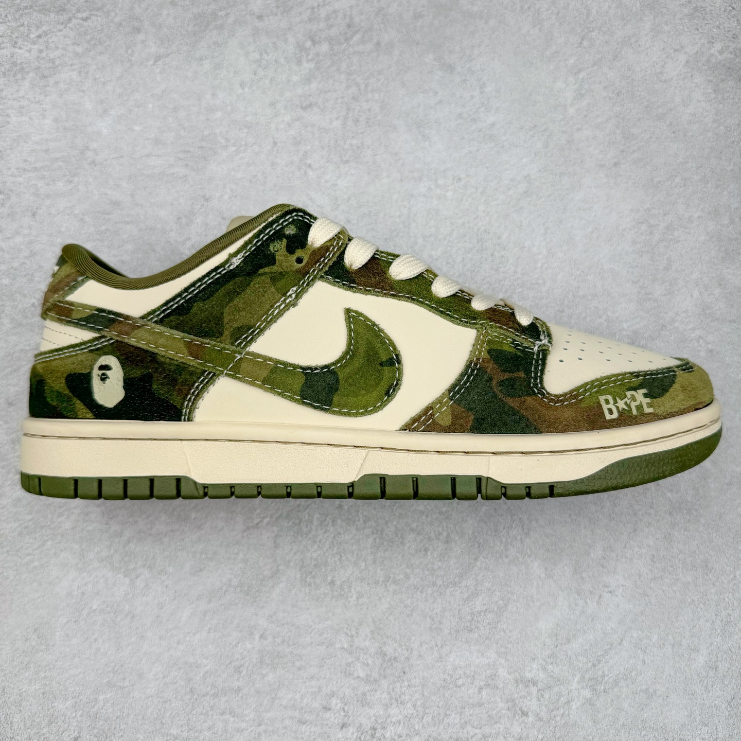 NK Dunk Low 定制配色 CH6336-230 大厂出品 极力推荐 原装头层材料 独家版型蒸餾加工帶來的是更好的视觉和脚感体验大厂纯原品质出货 清洁度 电绣工艺 皮料切割干净无任何毛边 细节完美 尺码:36 36.5 37.5 38 38.5 39 40 40.5 41 42 42.5 43 44 44.5 45-选品中心