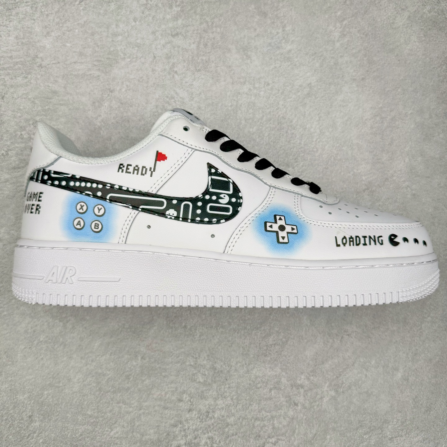 NK Air Force 1´07 Low 空军一号低帮百搭休闲运动板鞋 CW2288-228 柔软、弹性十足的缓震性能和出色的中底设计 横跨复古与现代的外型结合 造就出风靡全球 三十多年的Force 1 直到今天还深受青睐 尺码:36 36.5 37.5 38 38.5 39 40 40.5 41 42 42.5 43 44 44.5 45-选品中心