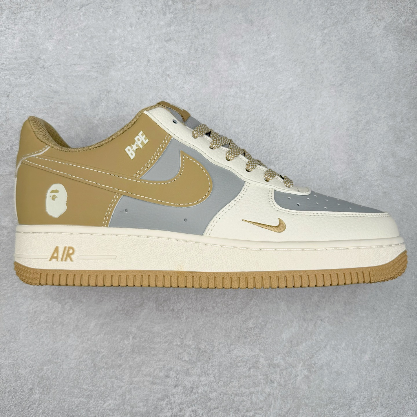 NK Air Force 1´07 Low 空军一号低帮百搭休闲运动板鞋 BB6566-208 柔软、弹性十足的缓震性能和出色的中底设计 横跨复古与现代的外型结合 造就出风靡全球 三十多年的Force 1 直到今天还深受青睐 尺码:36 36.5 37.5 38 38.5 39 40 40.5 41 42 42.5 43 44 44.5 45-选品中心