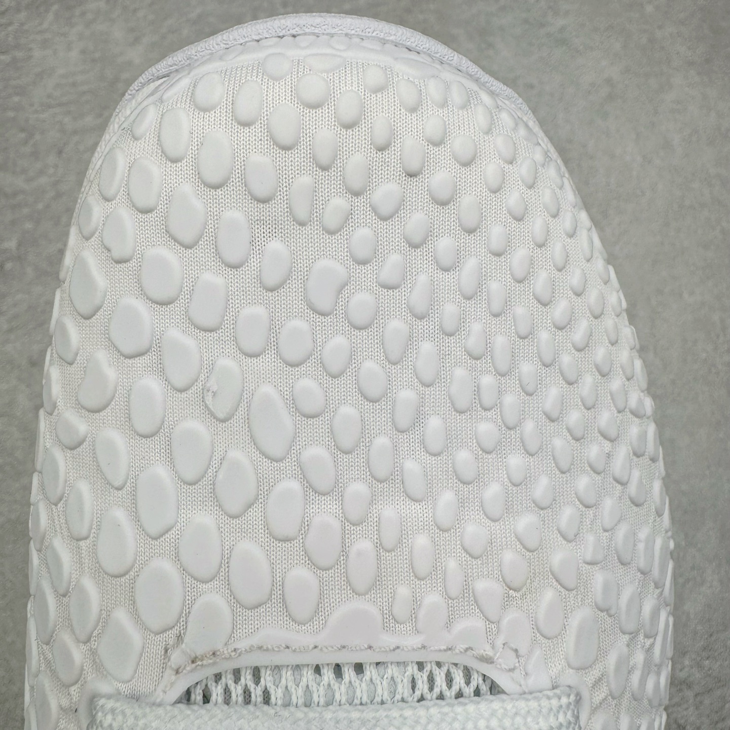 图片[17]-＃Star NK Zoom Kobe 6 Protro 科比六代 纯白白龙 DO5079-021 圈内顶级批次 完美复刻公司货 前掌超大Zoom Turbo气垫 后掌EVA缓震 真正的原汁原味 还原ZP脚感 全身鞋材卡料色独家定制 唯一正确喷漆工艺Swoosh 正确凹凸蛇鳞工艺 正确鞋面渐变效果 内全置真动飞态线 独立原厂模具 最大尺码达到48.5码 首批不拼图大几率过验 亲测已过 支持各种高强度实战 无需担心 上脚价 补货周期极长 脚宽建议买大半码 科比系列前掌偏窄 不影响二次销售 支持七天无理由退换 尺码：40 40.5 41 42 42.5 43 44 44.5 45 45.5 46 47.5 48.5-选品中心