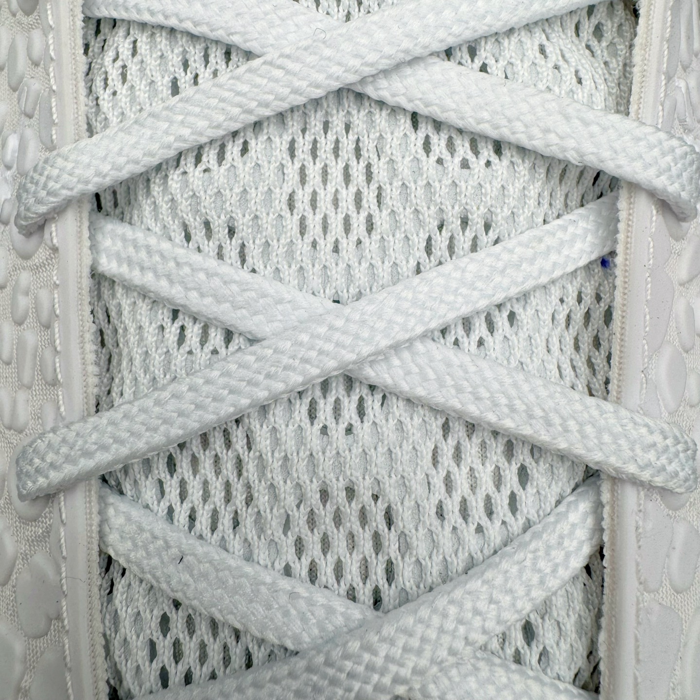 图片[16]-＃Star NK Zoom Kobe 6 Protro 科比六代 纯白白龙 DO5079-021 圈内顶级批次 完美复刻公司货 前掌超大Zoom Turbo气垫 后掌EVA缓震 真正的原汁原味 还原ZP脚感 全身鞋材卡料色独家定制 唯一正确喷漆工艺Swoosh 正确凹凸蛇鳞工艺 正确鞋面渐变效果 内全置真动飞态线 独立原厂模具 最大尺码达到48.5码 首批不拼图大几率过验 亲测已过 支持各种高强度实战 无需担心 上脚价 补货周期极长 脚宽建议买大半码 科比系列前掌偏窄 不影响二次销售 支持七天无理由退换 尺码：40 40.5 41 42 42.5 43 44 44.5 45 45.5 46 47.5 48.5-选品中心