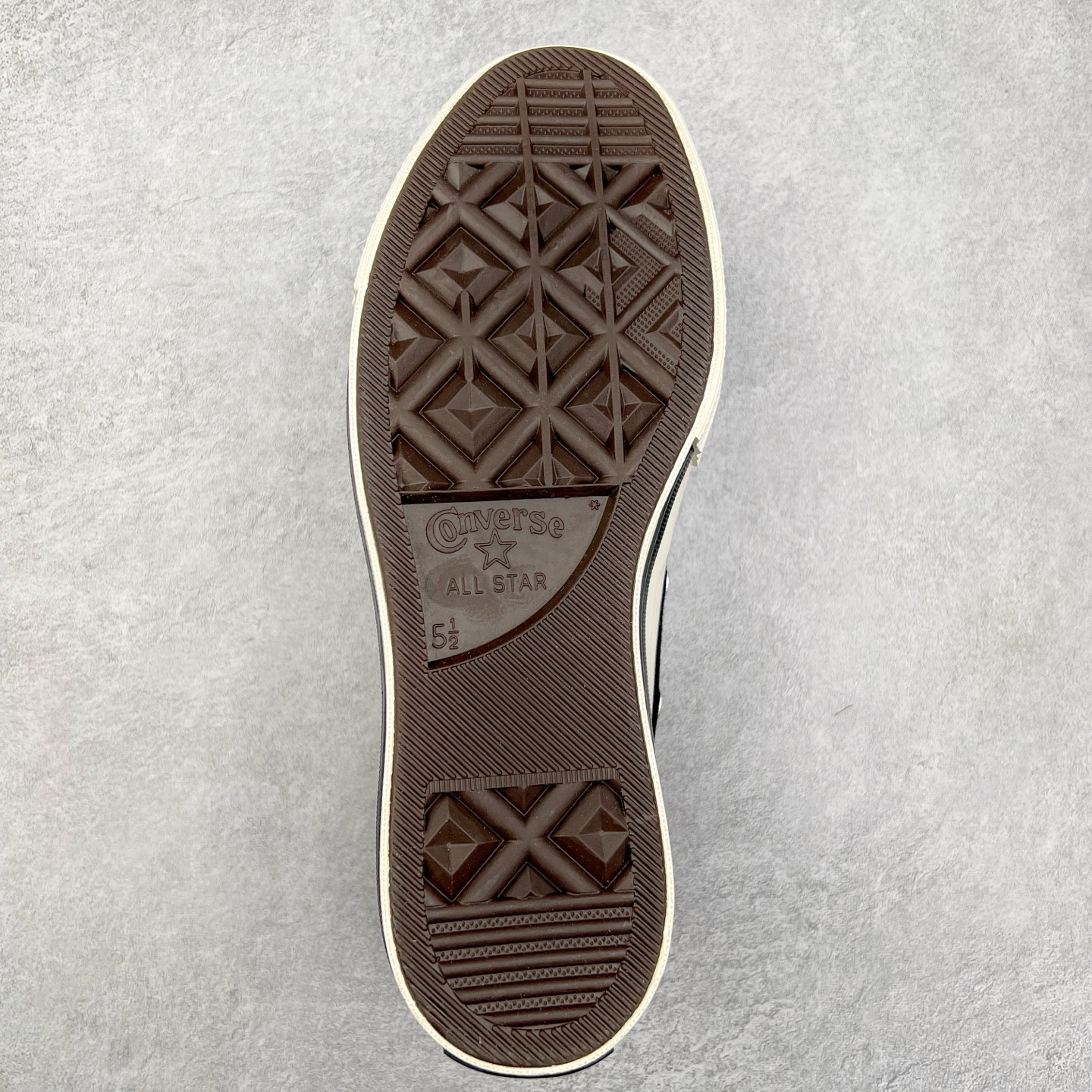 图片[9]-匡威 x《哪吒之魔童闹海》联名🔥 【王源同款】 匡威《哪吒之魔童闹海》联名 Chuck 1970s经典男女复古高帮帆布鞋 【国潮炸街新宠】匡威 x《哪吒之魔童闹海》联名 Chuck 70 双生灵魂鞋款！🔥 魔丸哪吒VS灵珠哪吒分饰两侧，双面设计演绎正邪对决，附赠金黄鞋带呼应乾坤圈，一鞋解锁两种叛逆态度！OrthoLite鞋垫踩感绵软，高帮经典百搭，配工装裤酷飒出街，换裙装秒变国风潮人#国潮联名 #匡威哪吒限定 尺码：35 36 36.5 37 37.5 38 39 39.5 40 41 41.5 42 42.5 43 44-选品中心