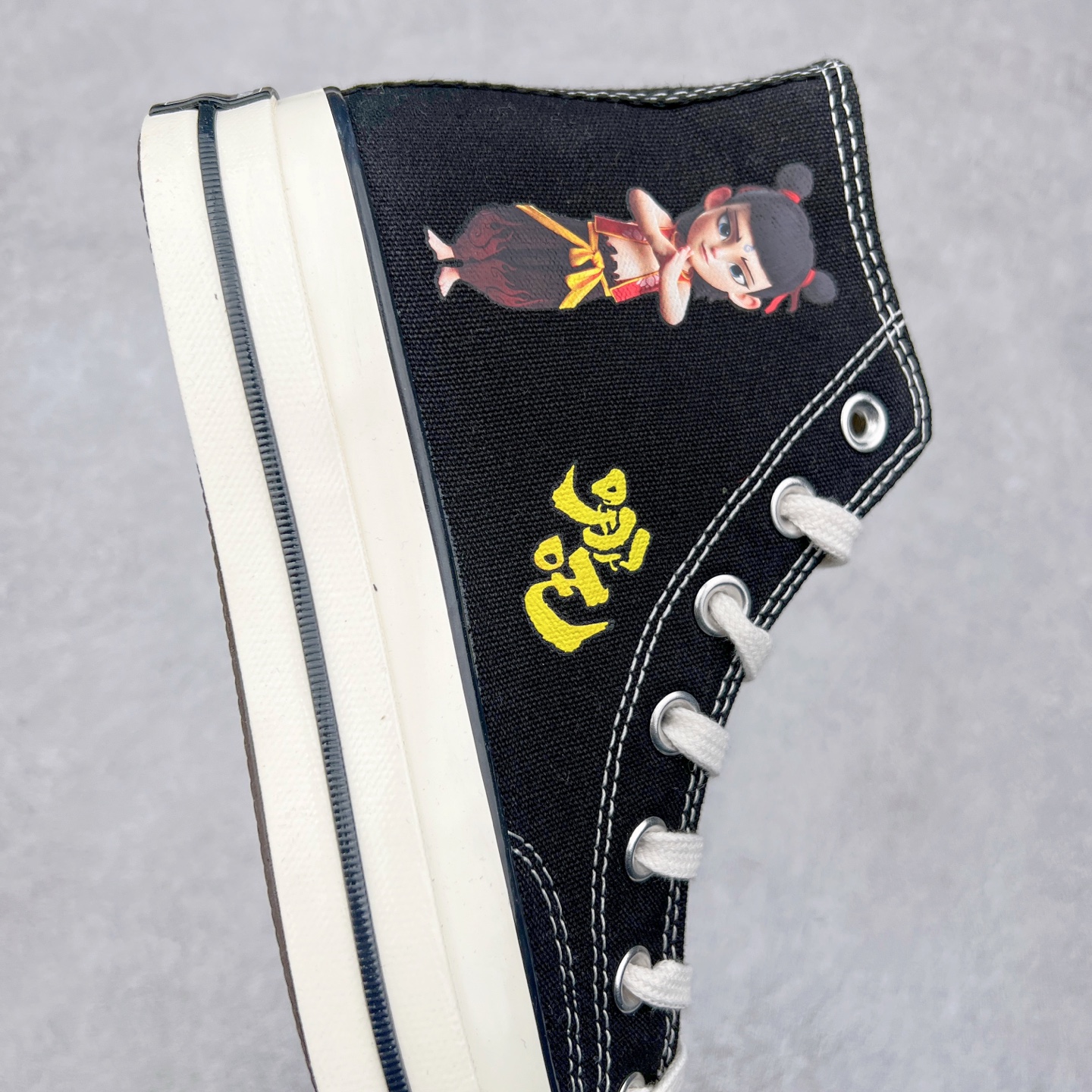 图片[6]-匡威 x《哪吒之魔童闹海》联名🔥 【王源同款】 匡威《哪吒之魔童闹海》联名 Chuck 1970s经典男女复古高帮帆布鞋 【国潮炸街新宠】匡威 x《哪吒之魔童闹海》联名 Chuck 70 双生灵魂鞋款！🔥 魔丸哪吒VS灵珠哪吒分饰两侧，双面设计演绎正邪对决，附赠金黄鞋带呼应乾坤圈，一鞋解锁两种叛逆态度！OrthoLite鞋垫踩感绵软，高帮经典百搭，配工装裤酷飒出街，换裙装秒变国风潮人#国潮联名 #匡威哪吒限定 尺码：35 36 36.5 37 37.5 38 39 39.5 40 41 41.5 42 42.5 43 44-选品中心