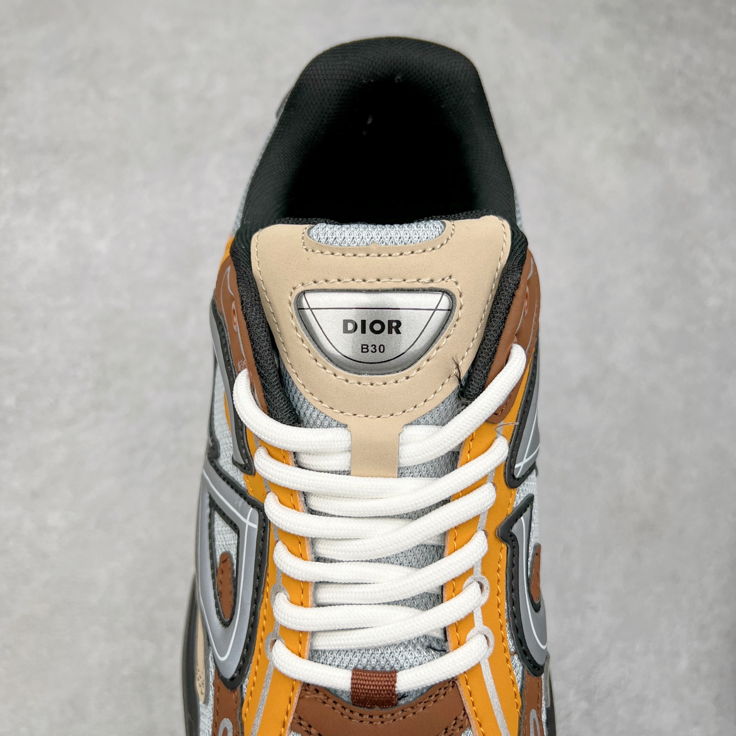 图片[5]-＃福利特价 Dior B30 迪奥网眼织物低帮运动休闲鞋 该款系列采用黑网色眼织物白和色科技料面精心制 作饰以反光“CD30”图形标志 外格轻盈的刻雕效果橡胶鞋搭底配标志性点的缀提升格调 内弹部力细节塑造想理的舒适穿着体验可与各休式闲造型配搭 彰显尚时现代的运风动范 尺码：36 37 35 39 40 41 42 43 44 45-选品中心