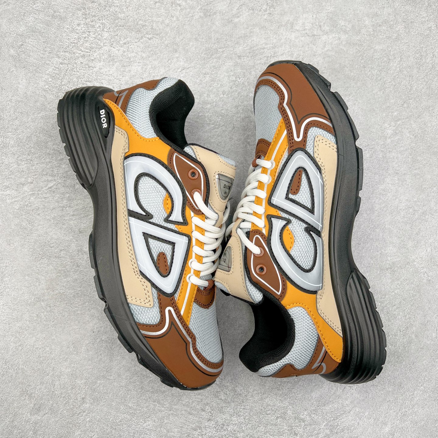 图片[3]-＃福利特价 Dior B30 迪奥网眼织物低帮运动休闲鞋 该款系列采用黑网色眼织物白和色科技料面精心制 作饰以反光“CD30”图形标志 外格轻盈的刻雕效果橡胶鞋搭底配标志性点的缀提升格调 内弹部力细节塑造想理的舒适穿着体验可与各休式闲造型配搭 彰显尚时现代的运风动范 尺码：36 37 35 39 40 41 42 43 44 45-选品中心