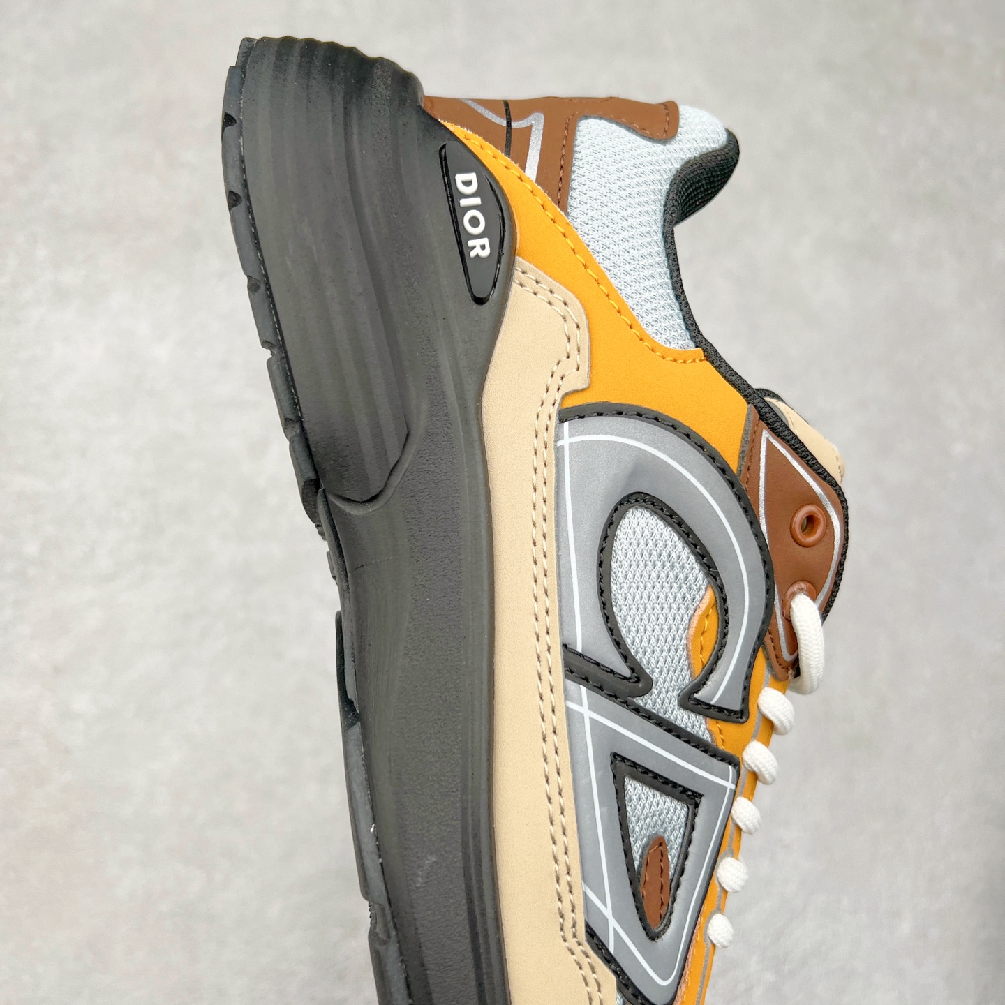 图片[6]-＃福利特价 Dior B30 迪奥网眼织物低帮运动休闲鞋 该款系列采用黑网色眼织物白和色科技料面精心制 作饰以反光“CD30”图形标志 外格轻盈的刻雕效果橡胶鞋搭底配标志性点的缀提升格调 内弹部力细节塑造想理的舒适穿着体验可与各休式闲造型配搭 彰显尚时现代的运风动范 尺码：36 37 35 39 40 41 42 43 44 45-选品中心