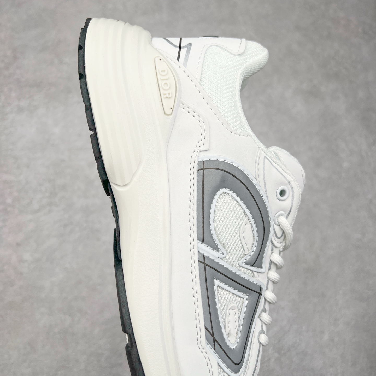 图片[6]-＃福利特价 Dior B30 迪奥网眼织物低帮运动休闲鞋 该款系列采用黑网色眼织物白和色科技料面精心制 作饰以反光“CD30”图形标志 外格轻盈的刻雕效果橡胶鞋搭底配标志性点的缀提升格调 内弹部力细节塑造想理的舒适穿着体验可与各休式闲造型配搭 彰显尚时现代的运风动范 尺码：36 37 35 39 40 41 42 43 44 45-选品中心