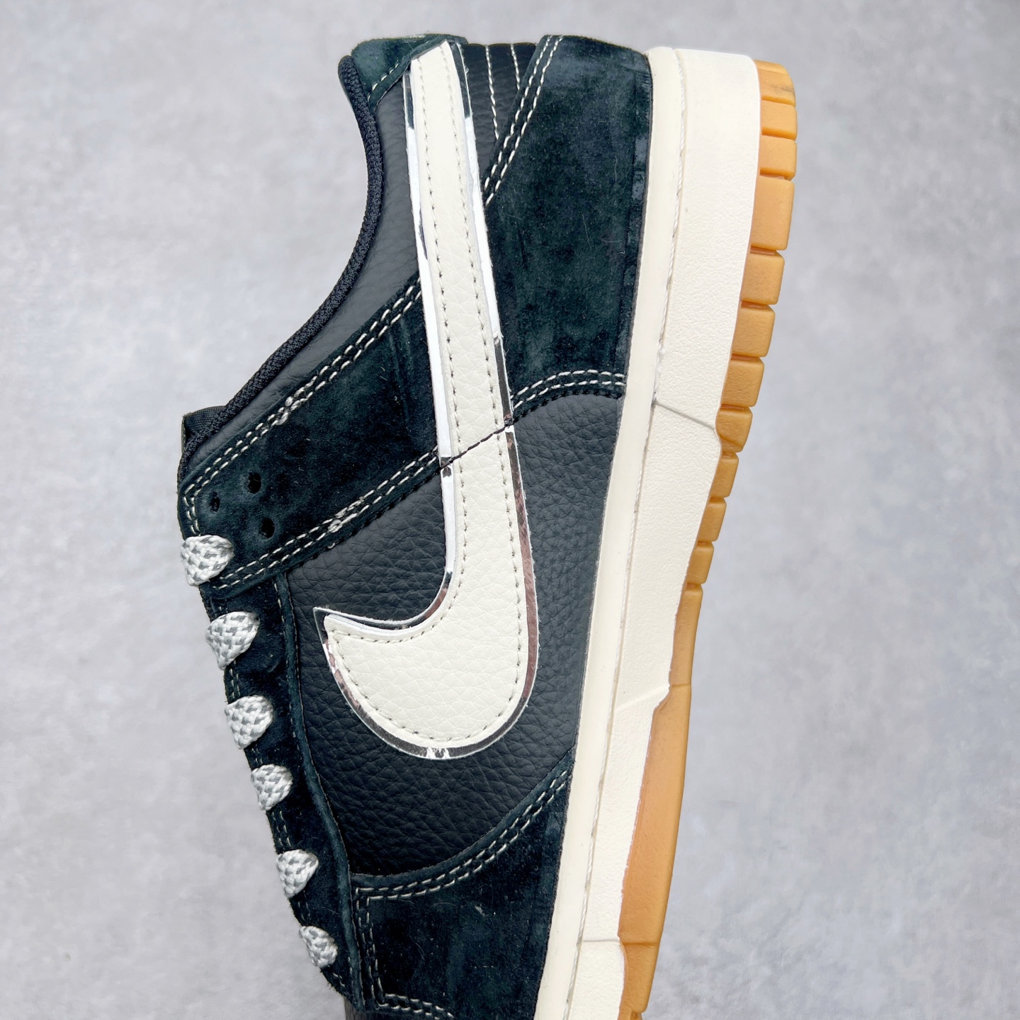 图片[7]-NK Dunk Low 定制配色 XX3168-115 大厂出品 极力推荐 原装头层材料 独家版型蒸餾加工帶來的是更好的视觉和脚感体验大厂纯原品质出货 清洁度 电绣工艺 皮料切割干净无任何毛边 细节完美 尺码：36 36.5 37.5 38 38.5 39 40 40.5 41 42 42.5 43 44 44.5 45-选品中心