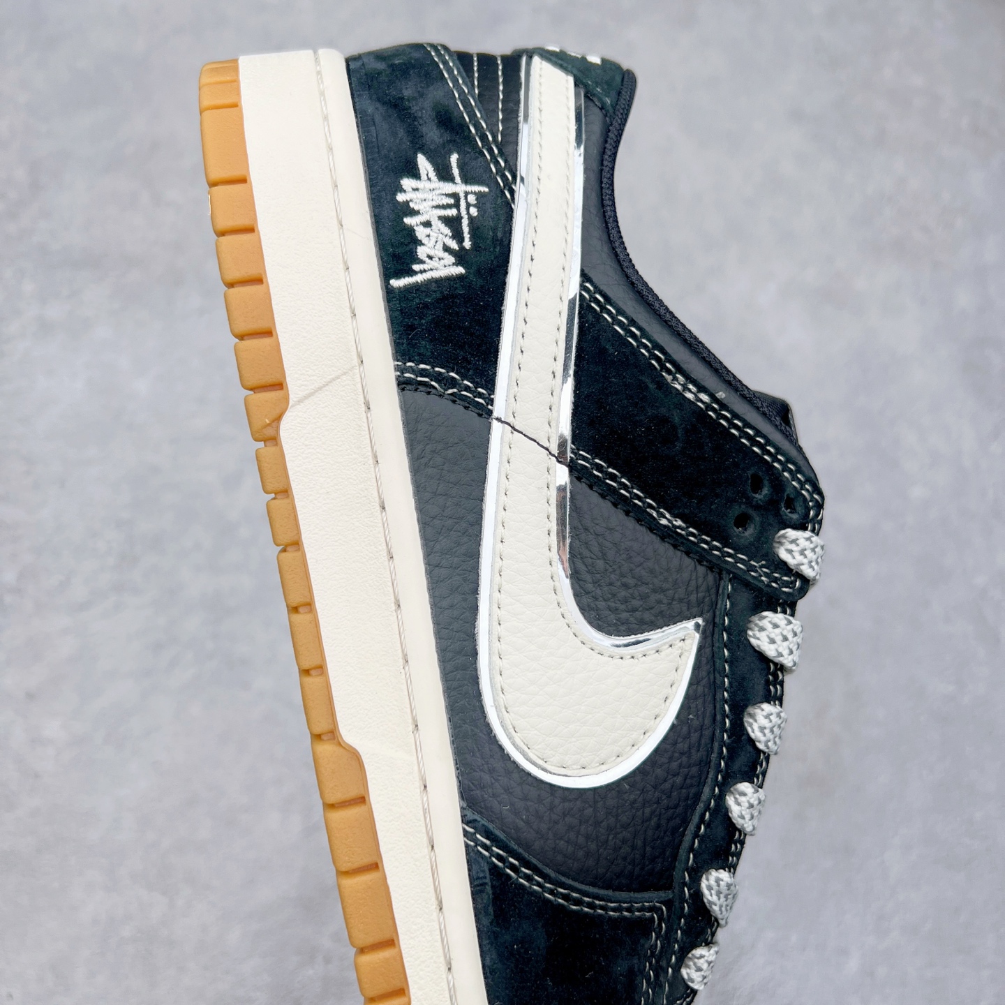 图片[6]-NK Dunk Low 定制配色 XX3168-115 大厂出品 极力推荐 原装头层材料 独家版型蒸餾加工帶來的是更好的视觉和脚感体验大厂纯原品质出货 清洁度 电绣工艺 皮料切割干净无任何毛边 细节完美 尺码：36 36.5 37.5 38 38.5 39 40 40.5 41 42 42.5 43 44 44.5 45-选品中心